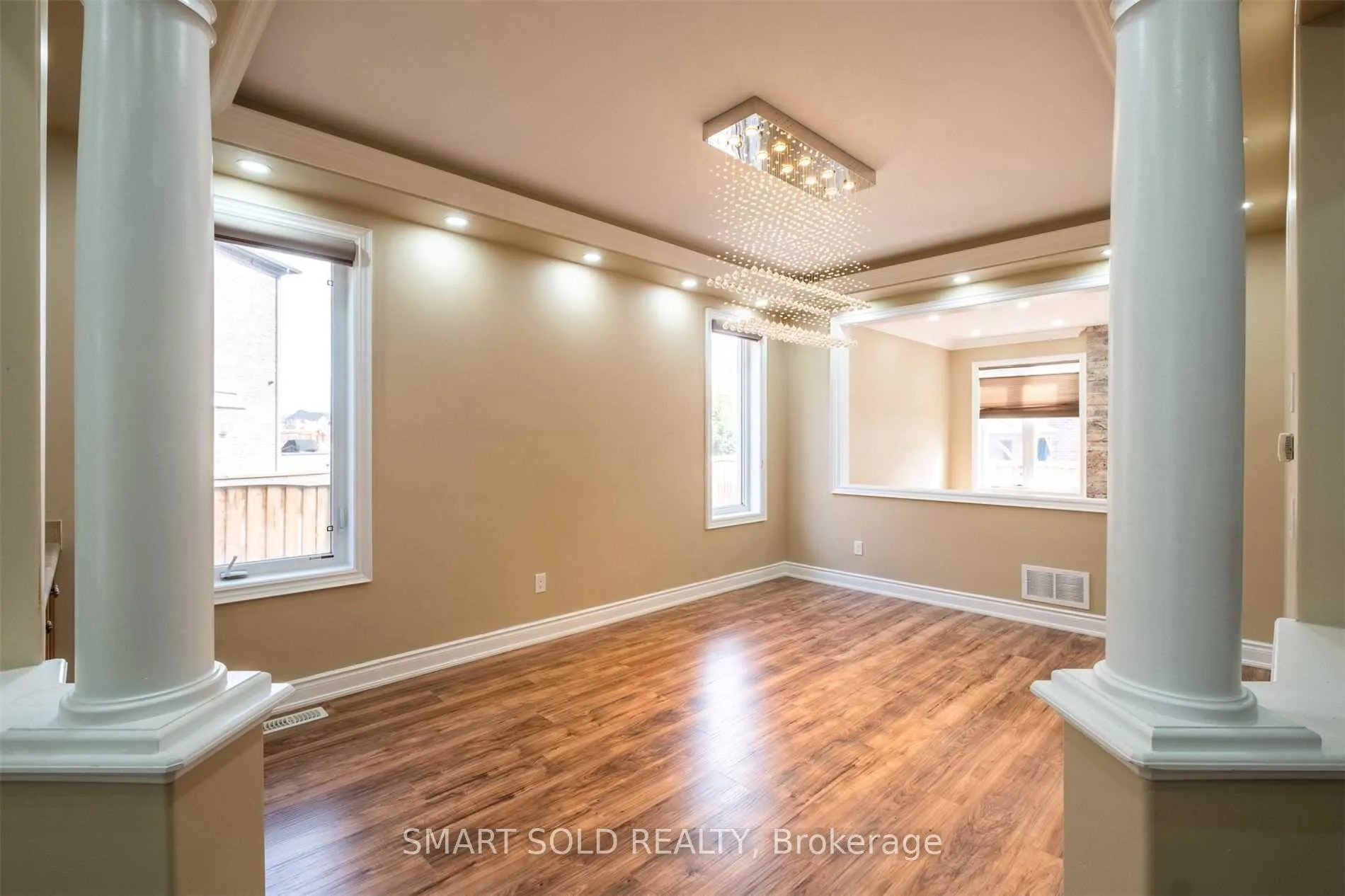 Photo 4 of 49 Garyscholl Road, Vaughan, Vellore Village — HOMEH