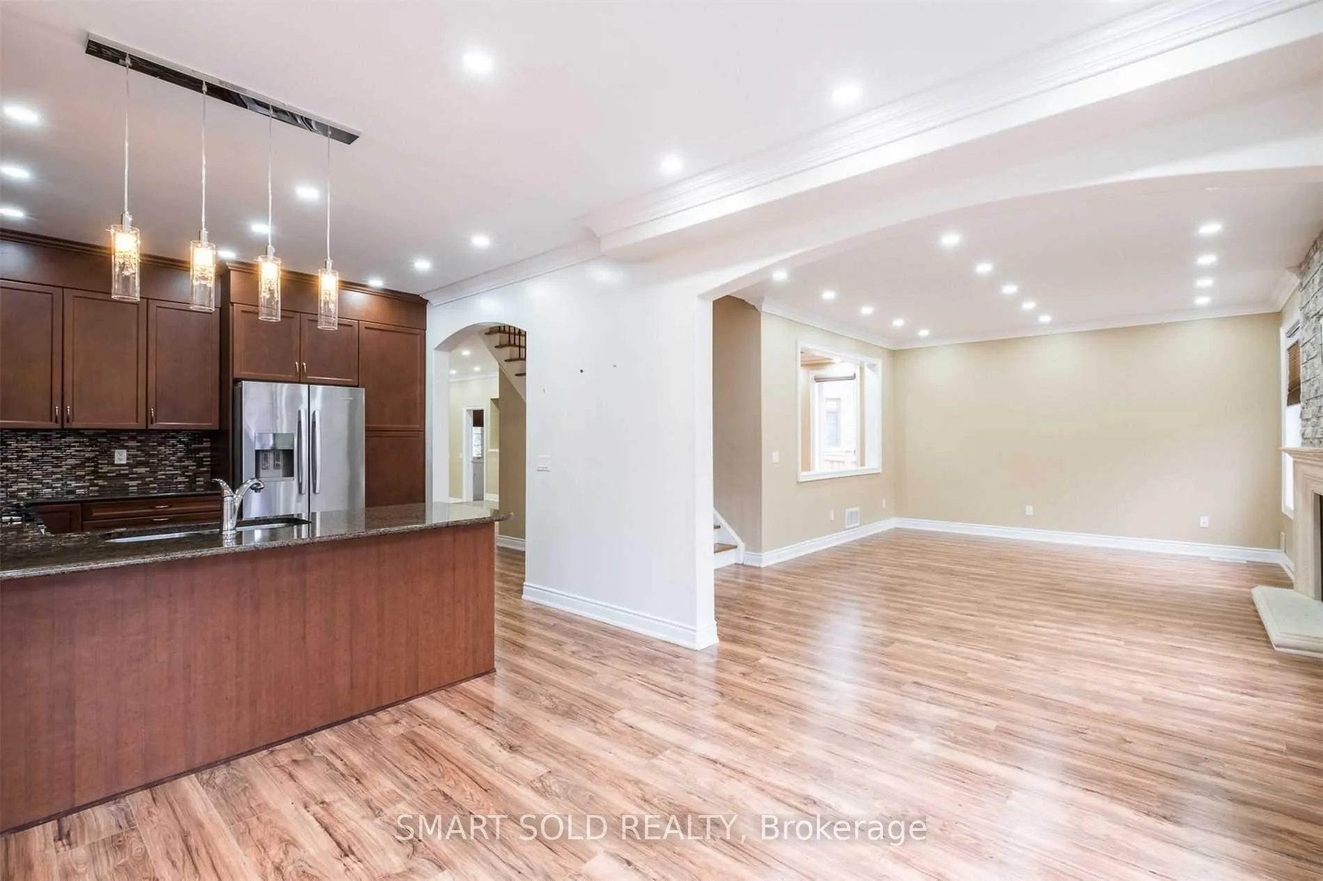 Photo 8 of 49 Garyscholl Road, Vaughan, Vellore Village — HOMEH