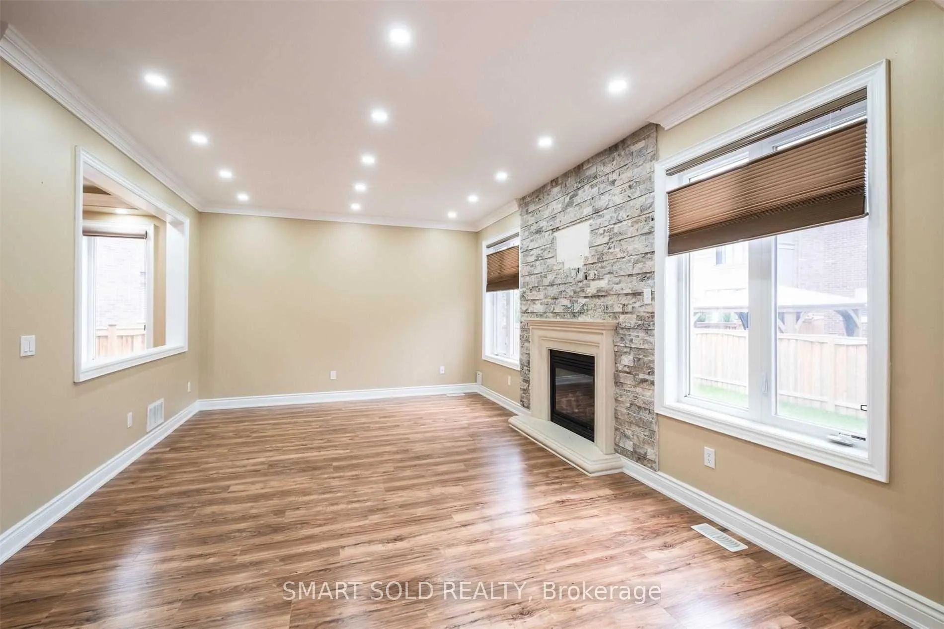 Photo 9 of 49 Garyscholl Road, Vaughan, Vellore Village — HOMEH