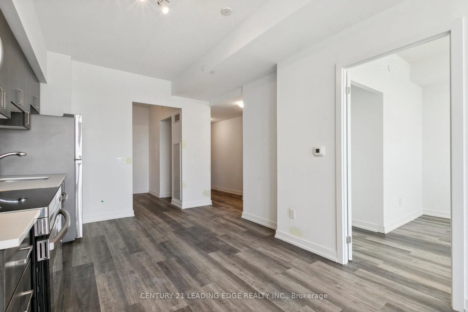 Photo 5 of Unit 1501, 1480 Bayly Street, Pickering, Bay Ridges — HOMEH