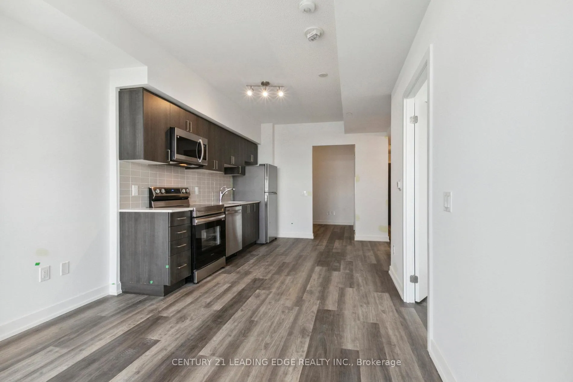 Photo 8 of Unit 1501, 1480 Bayly Street, Pickering, Bay Ridges — HOMEH