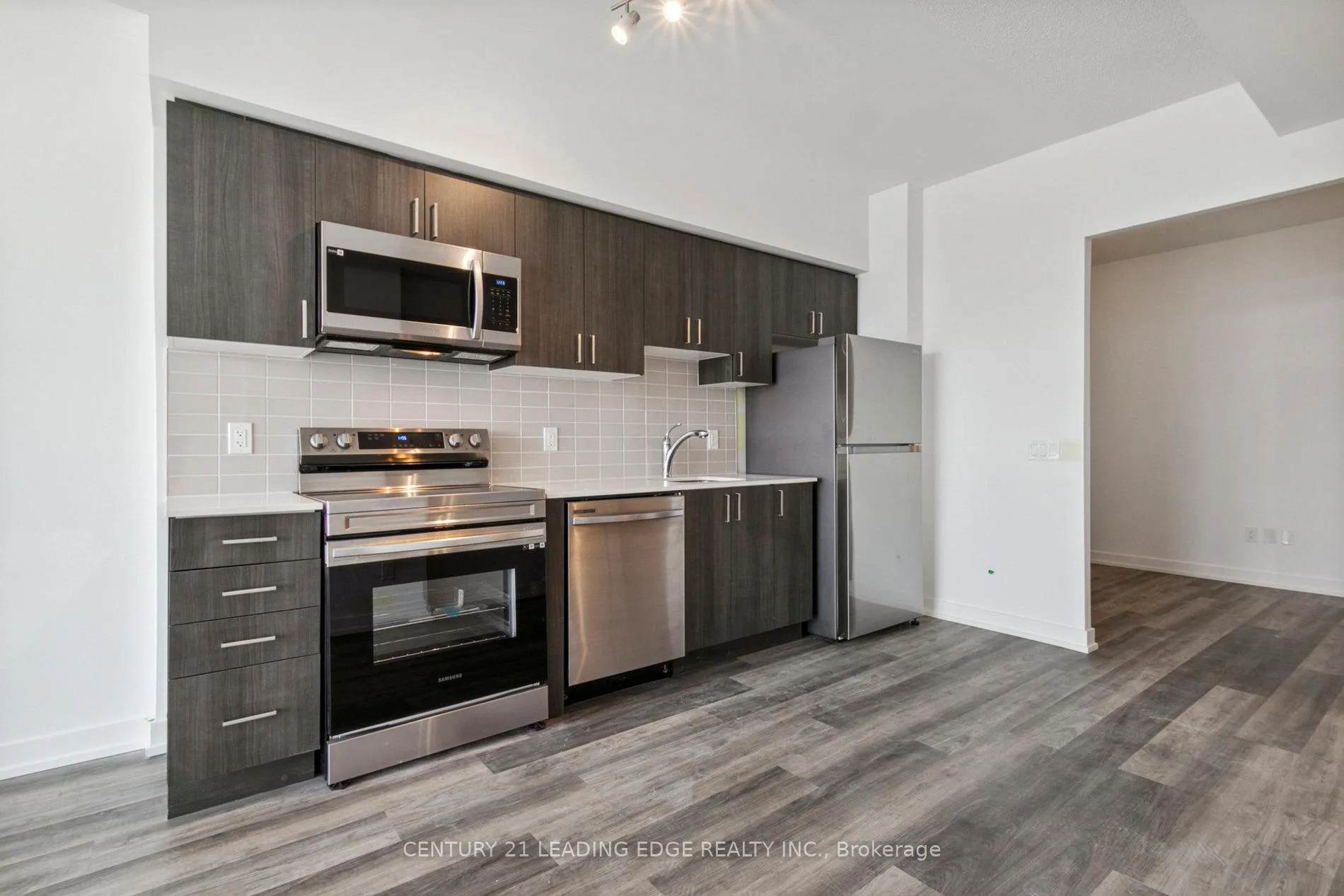 Photo 14 of Unit 1501, 1480 Bayly Street, Pickering, Bay Ridges — HOMEH
