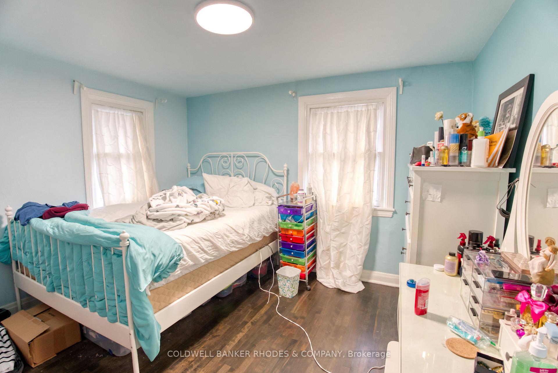 Photo 14 of 25 Farnham Crescent, Ottawa, Manor Park — HOMEH
