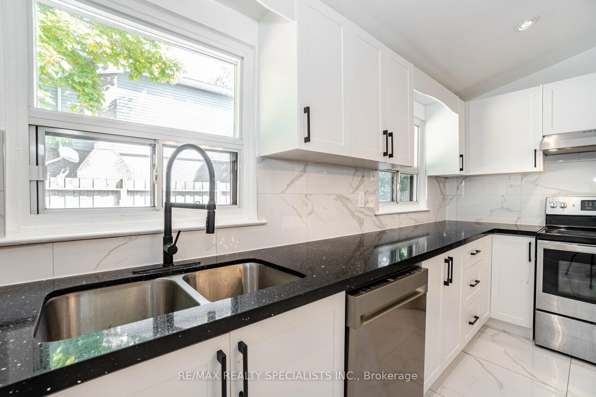 Photo 12 of 853 Bem Avenue, Pickering, Bay Ridges — HOMEH