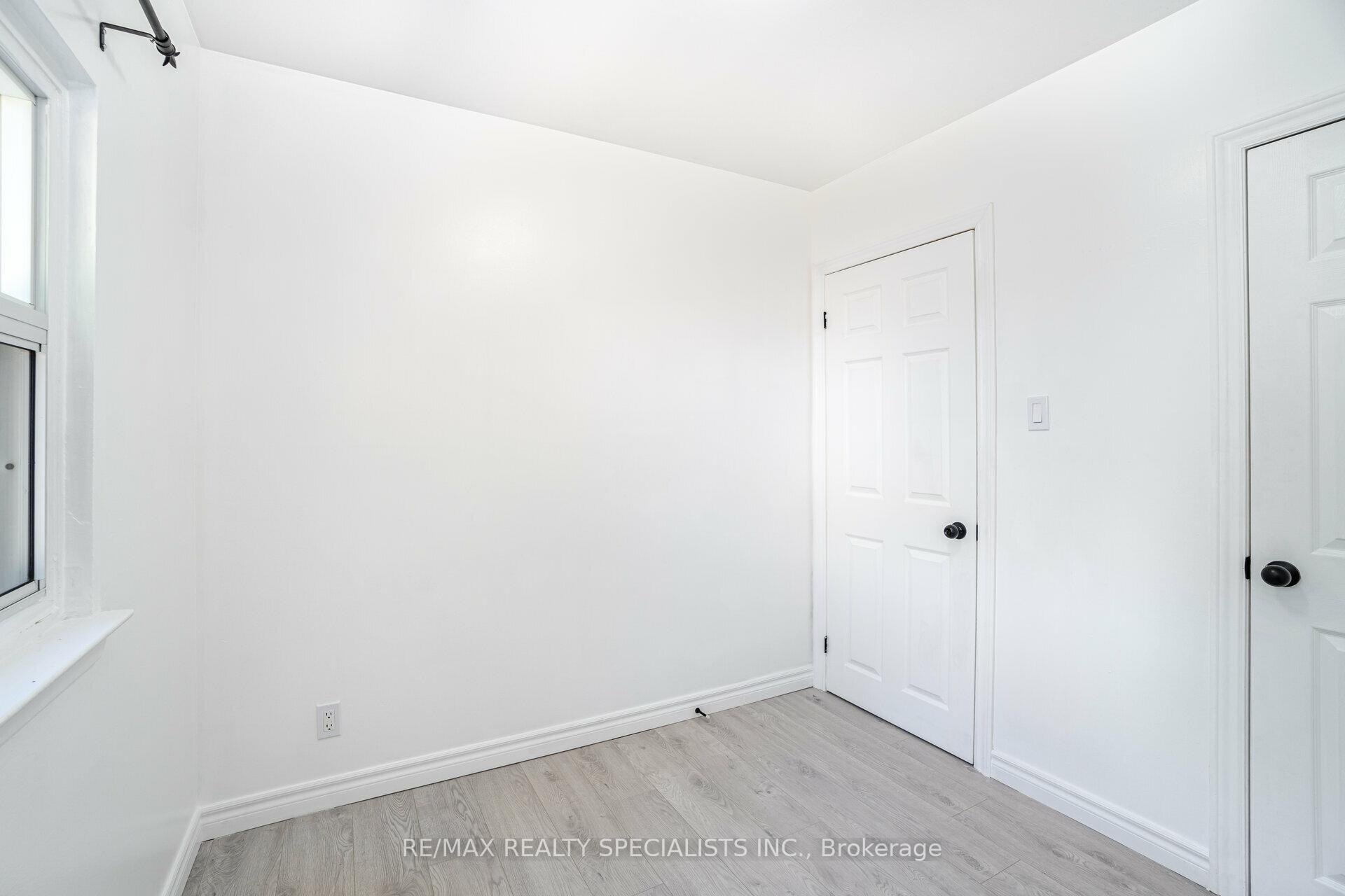Photo 26 of 853 Bem Avenue, Pickering, Bay Ridges — HOMEH