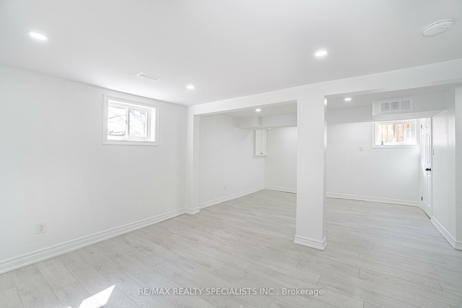 Photo 30 of 853 Bem Avenue, Pickering, Bay Ridges — HOMEH