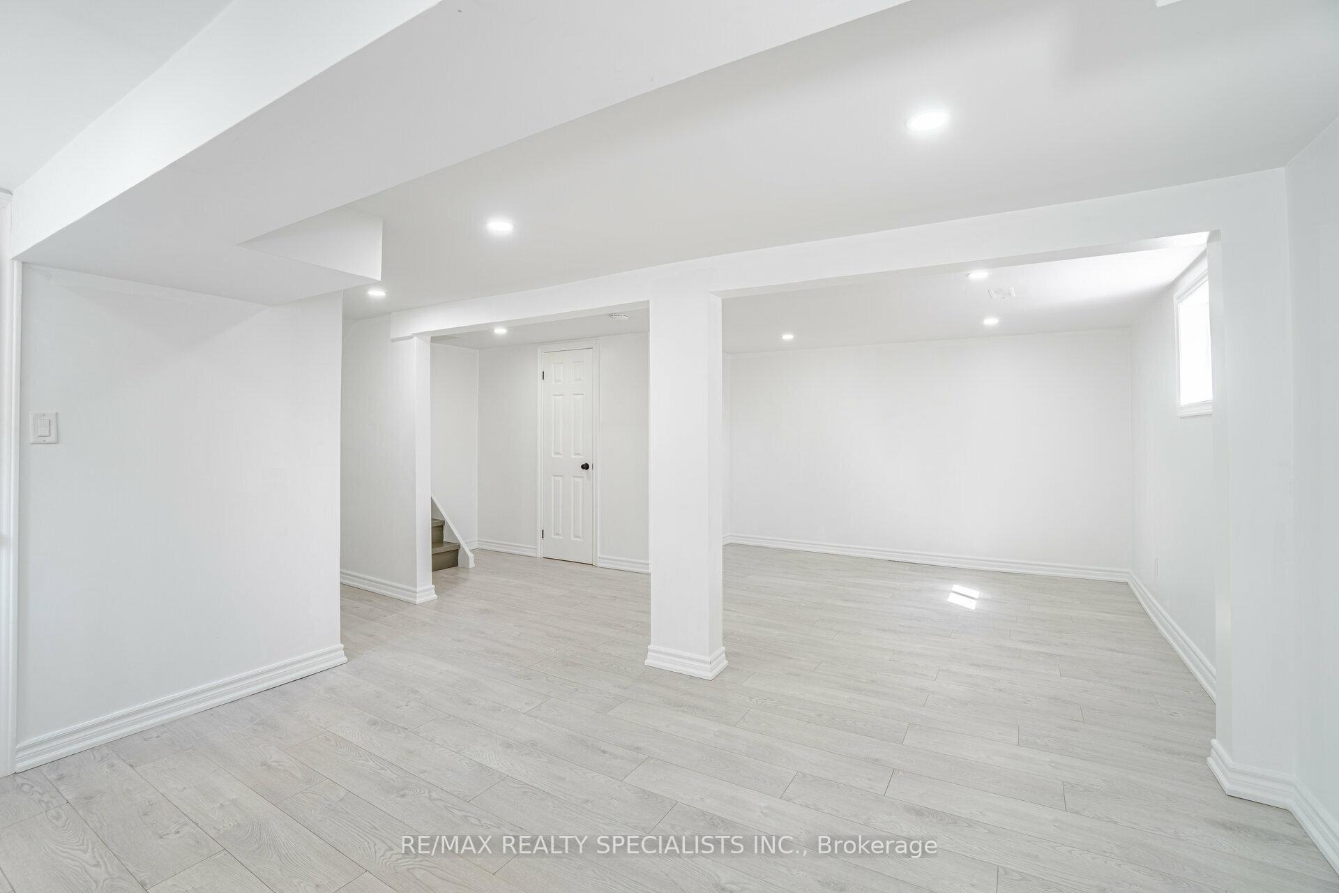 Photo 32 of 853 Bem Avenue, Pickering, Bay Ridges — HOMEH