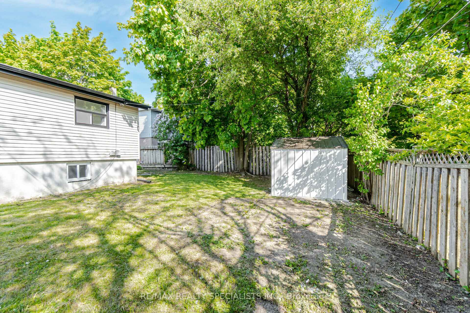 Photo 38 of 853 Bem Avenue, Pickering, Bay Ridges — HOMEH