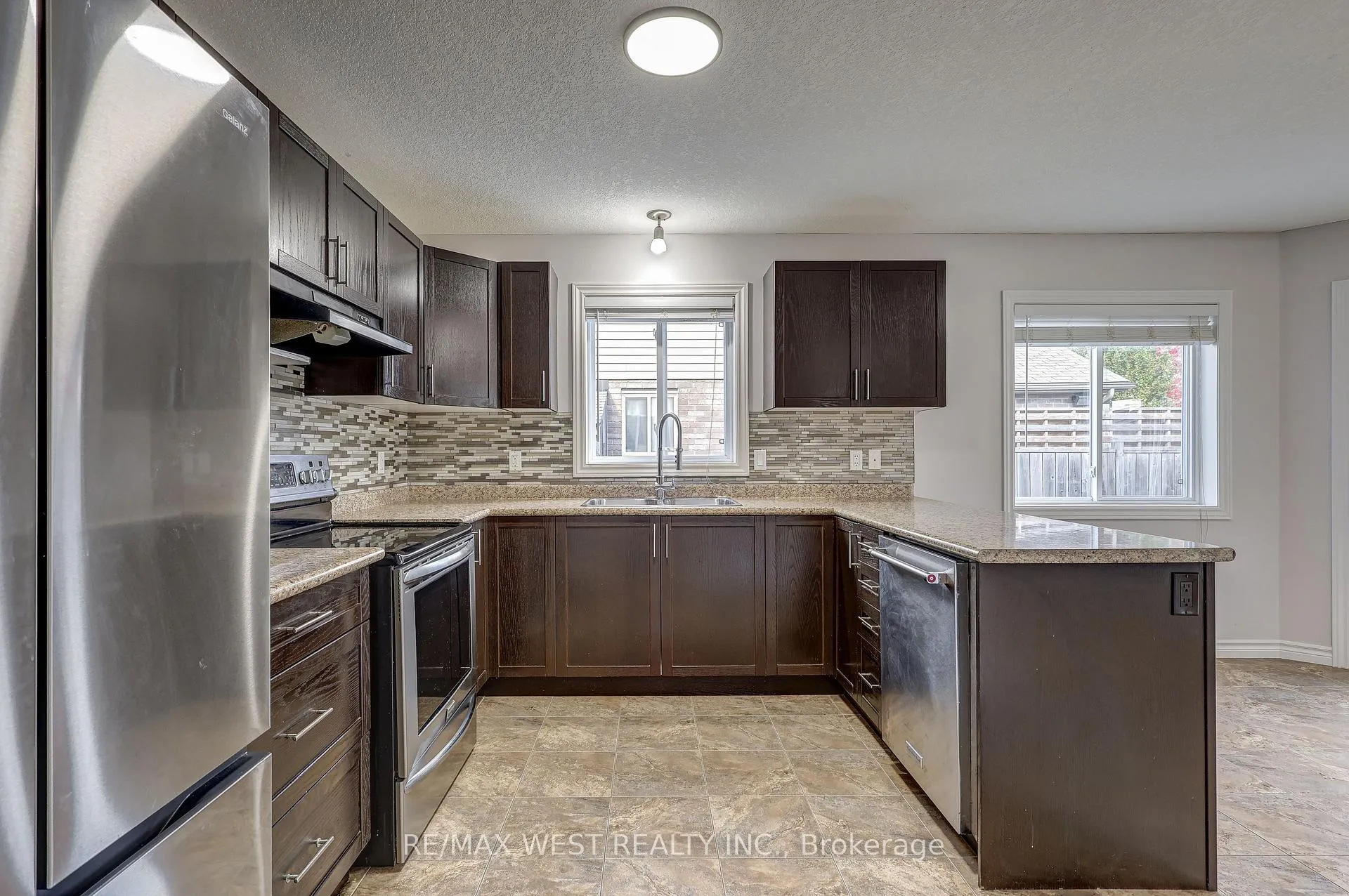 Photo 17 of 63 Havenwood Street, Middlesex Centre, Ilderton — HOMEH