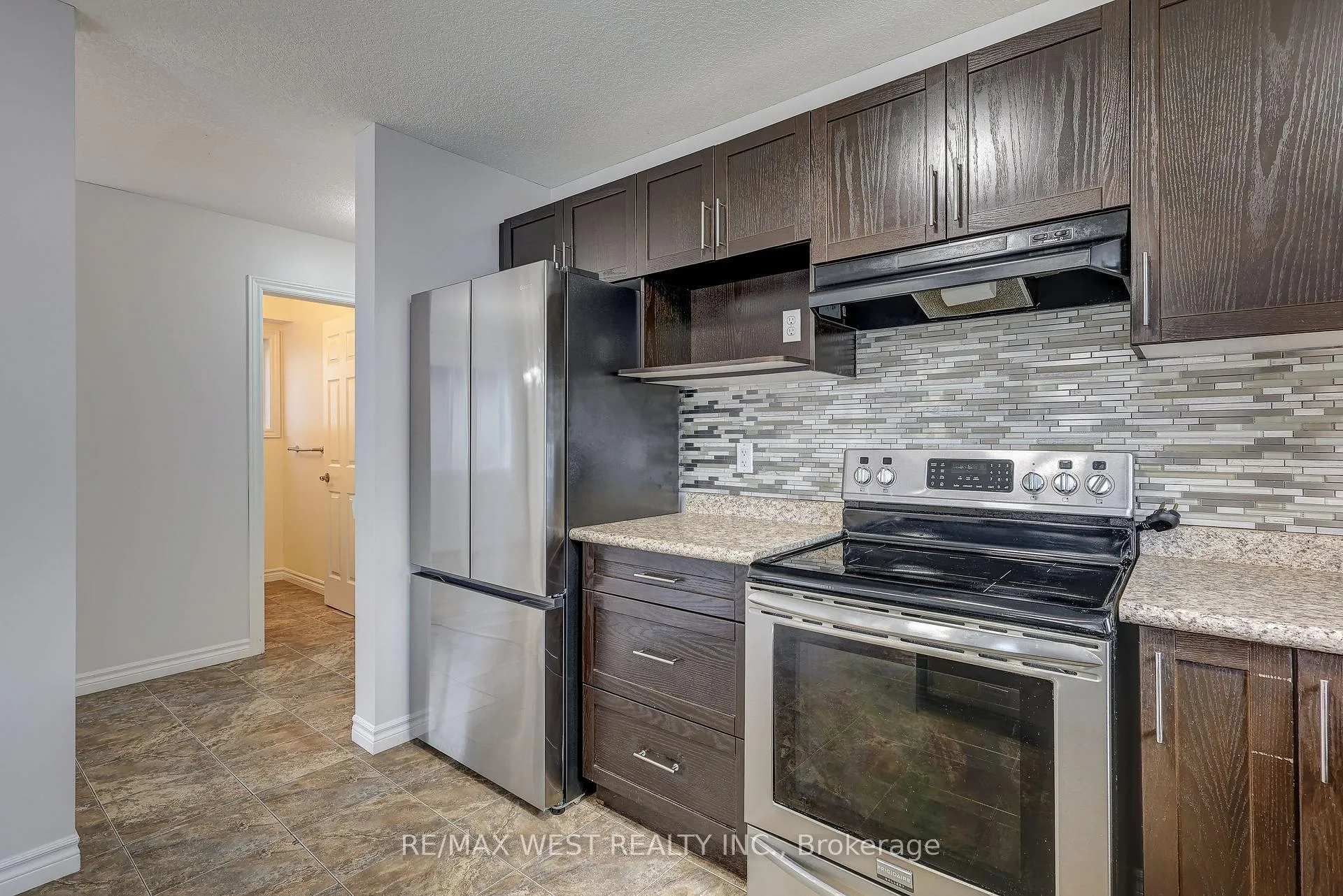 Photo 18 of 63 Havenwood Street, Middlesex Centre, Ilderton — HOMEH
