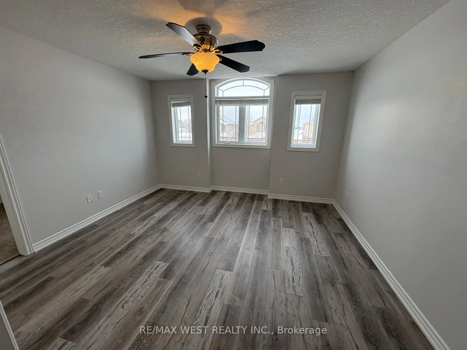 Photo 23 of 63 Havenwood Street, Middlesex Centre, Ilderton — HOMEH