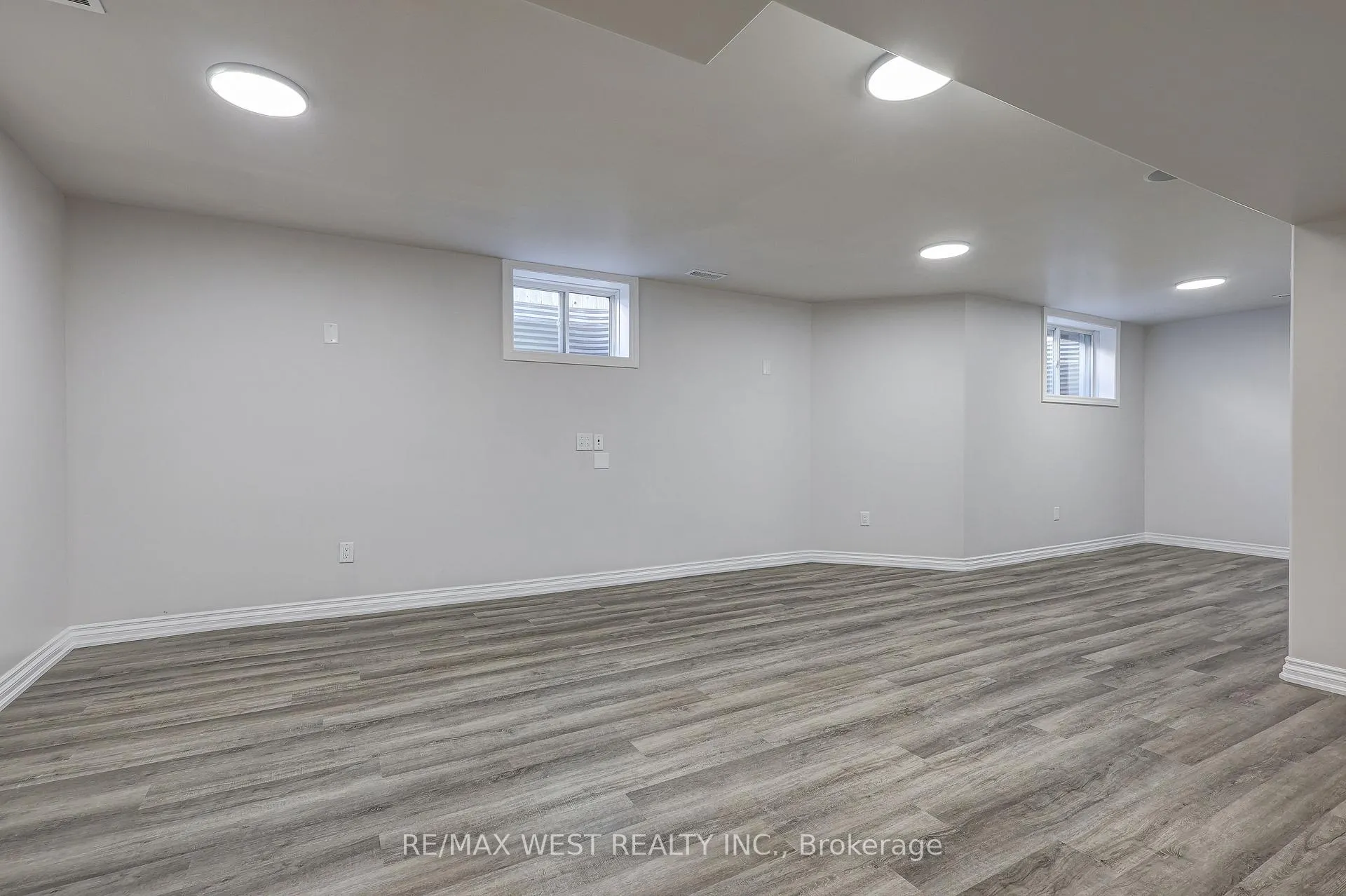 Photo 38 of 63 Havenwood Street, Middlesex Centre, Ilderton — HOMEH