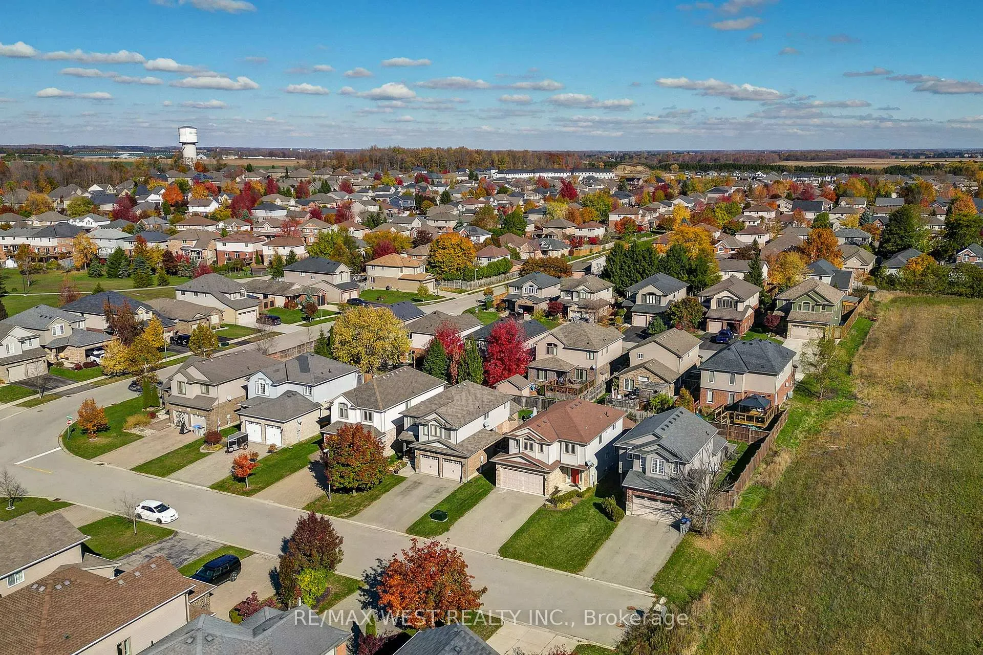 Photo 45 of 63 Havenwood Street, Middlesex Centre, Ilderton — HOMEH