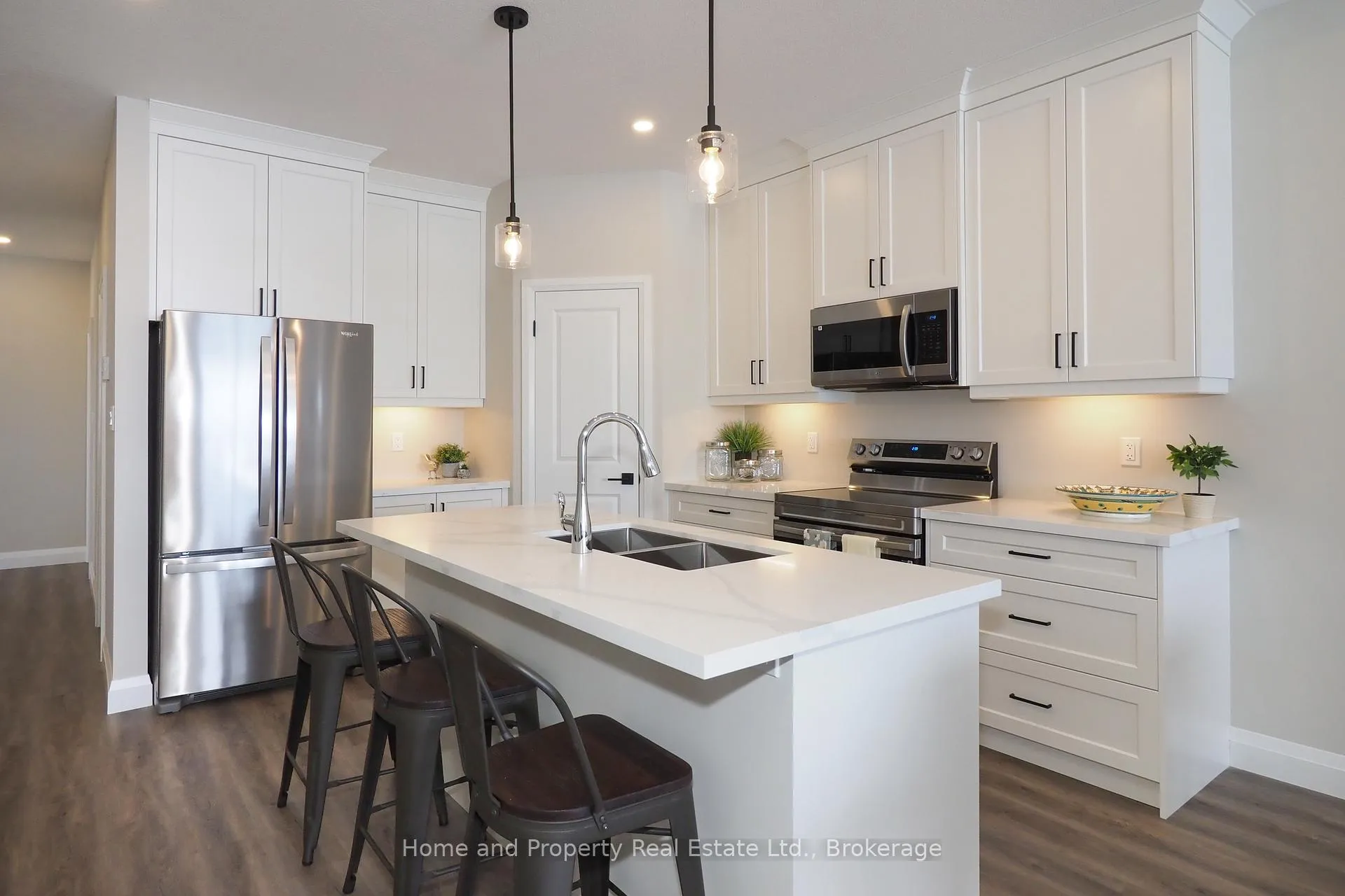 Photo 7 of 112 Bedell Drive, Mapleton, Rural Mapleton — HOMEH