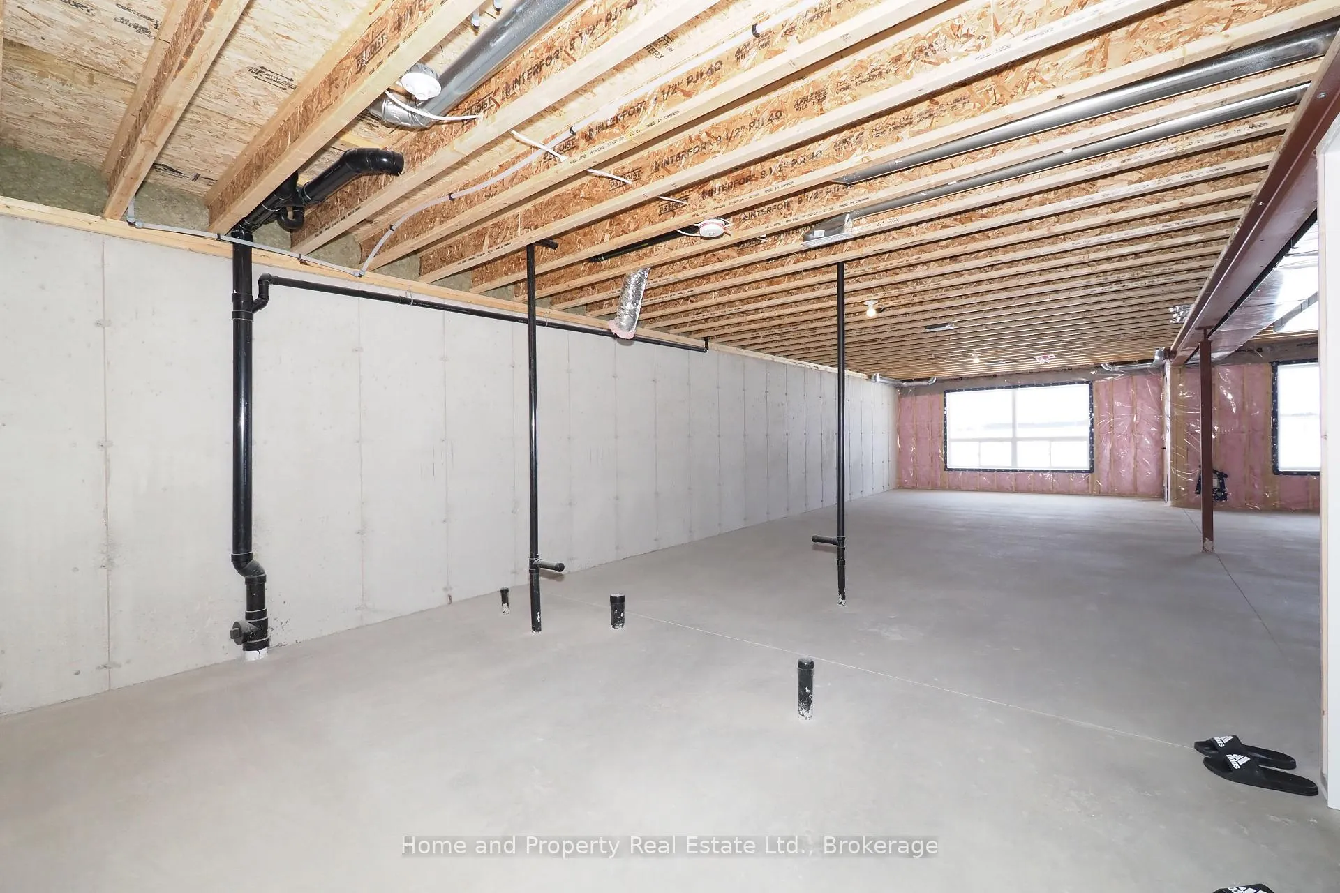 Photo 30 of 112 Bedell Drive, Mapleton, Rural Mapleton — HOMEH