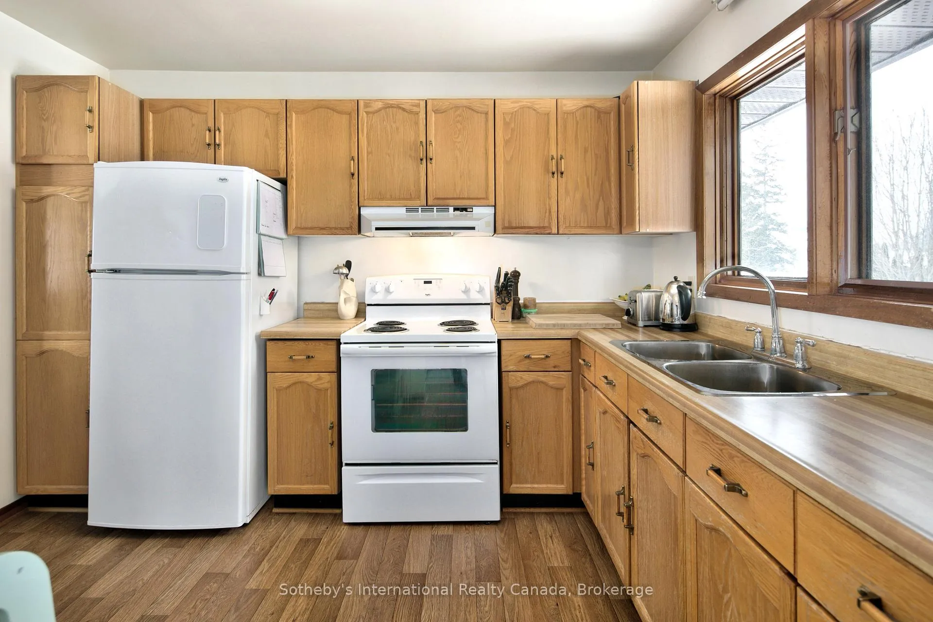 Photo 16 of 236 Collingwood Street W, Meaford — HOMEH