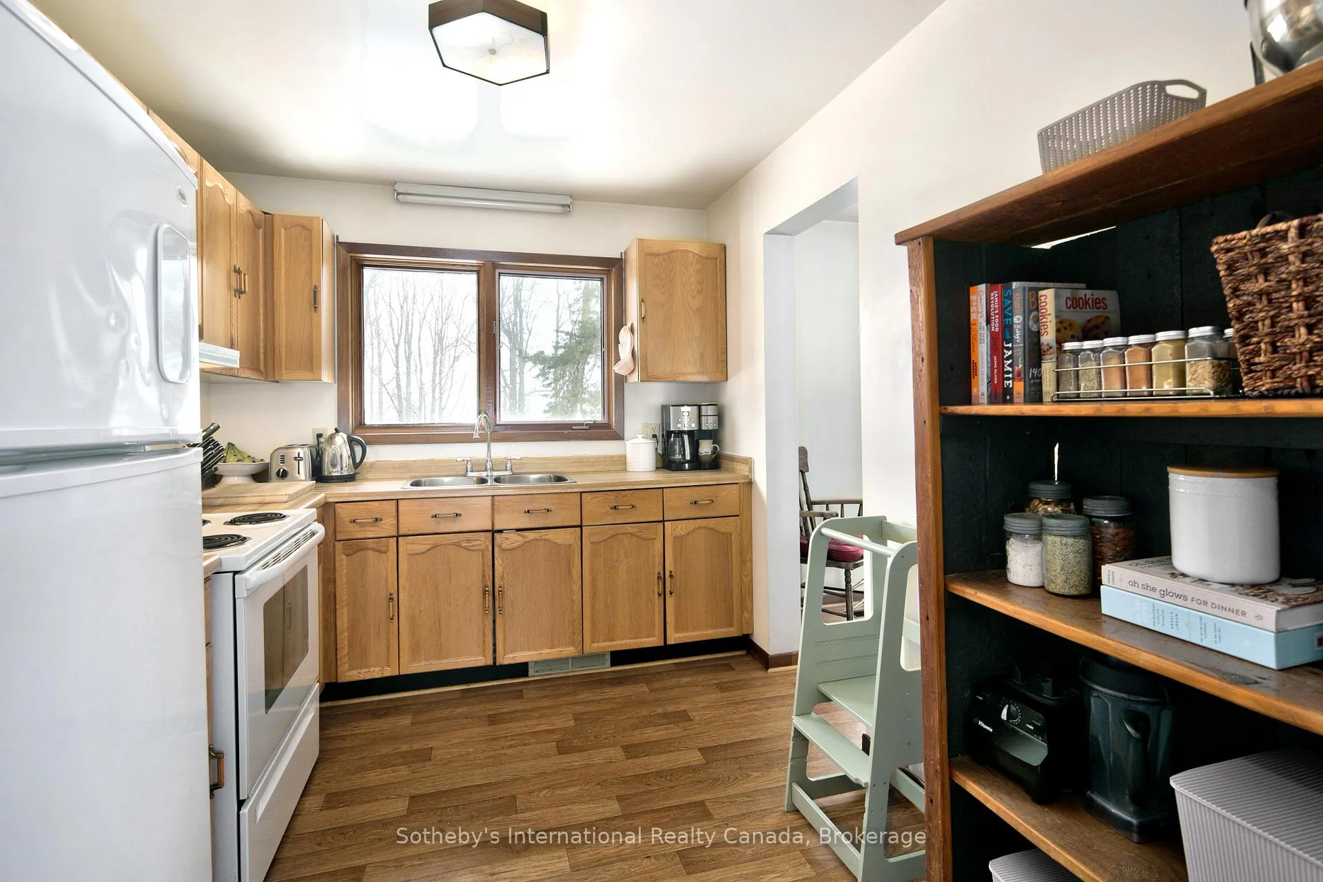 Photo 17 of 236 Collingwood Street W, Meaford — HOMEH