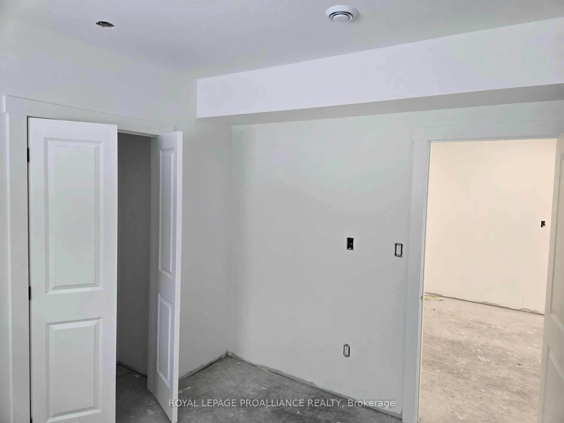 Photo 11 of Unit 4, 92 Lywood Street, Belleville, Thurlow Ward — HOMEH