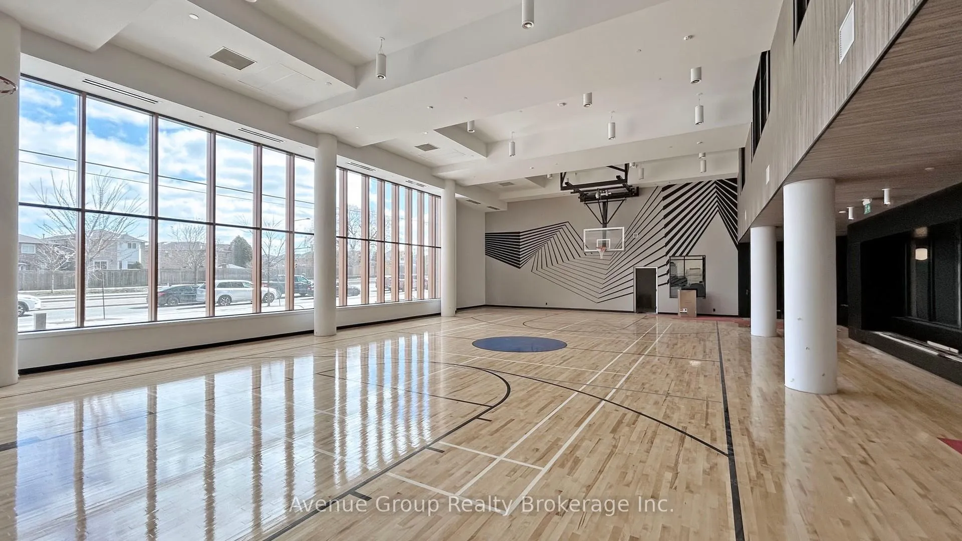 Photo 7 of Unit B-1510, 7950 Bathurst Street, Vaughan, Beverley Glen — HOMEH