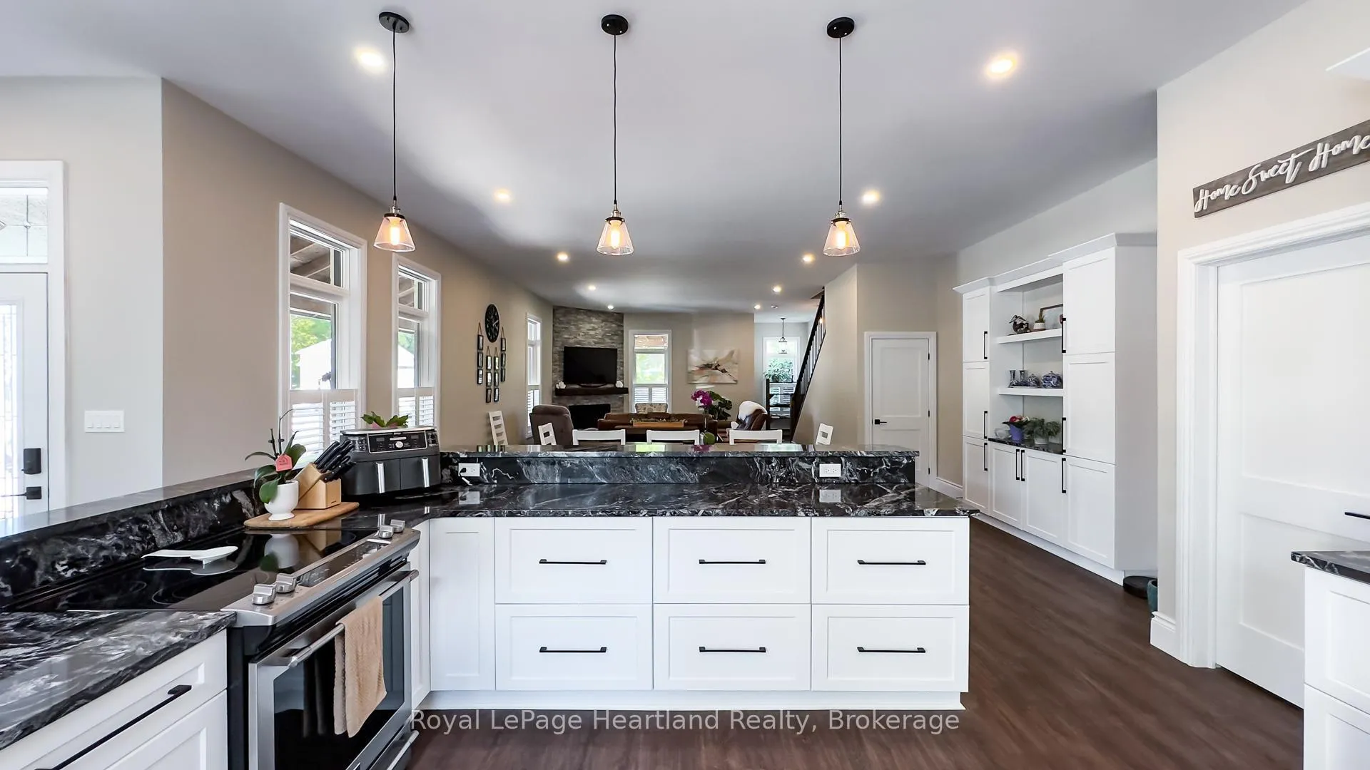 Photo 8 of 192 Albert Street, Central Huron, Clinton — HOMEH