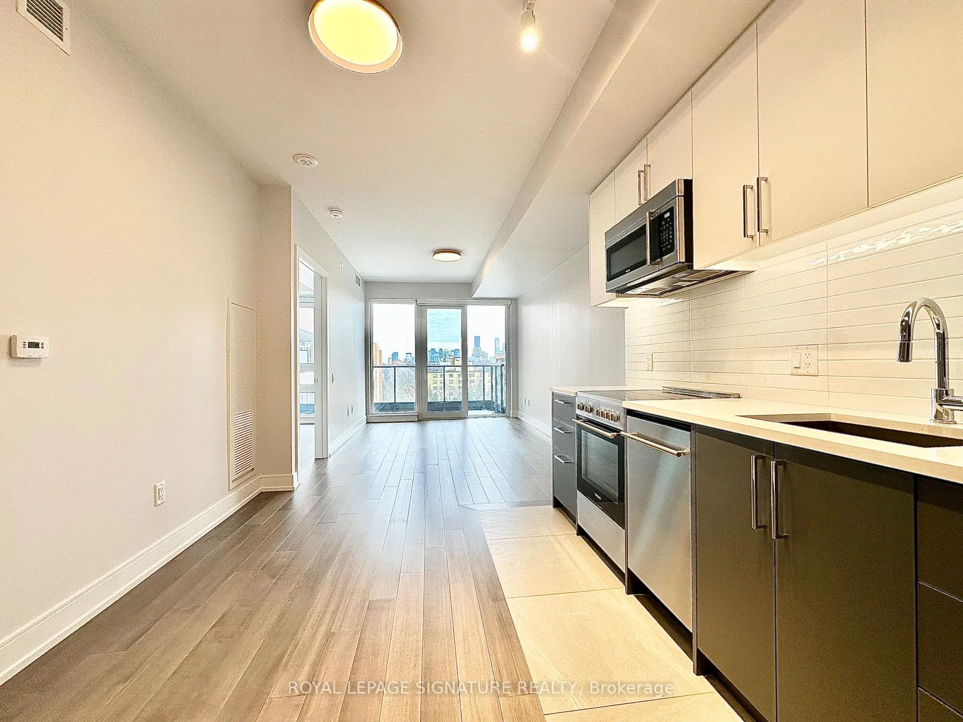 Photo 4 of Unit 602, 2525 Bathurst Street, Toronto, Forest Hill North — HOMEH