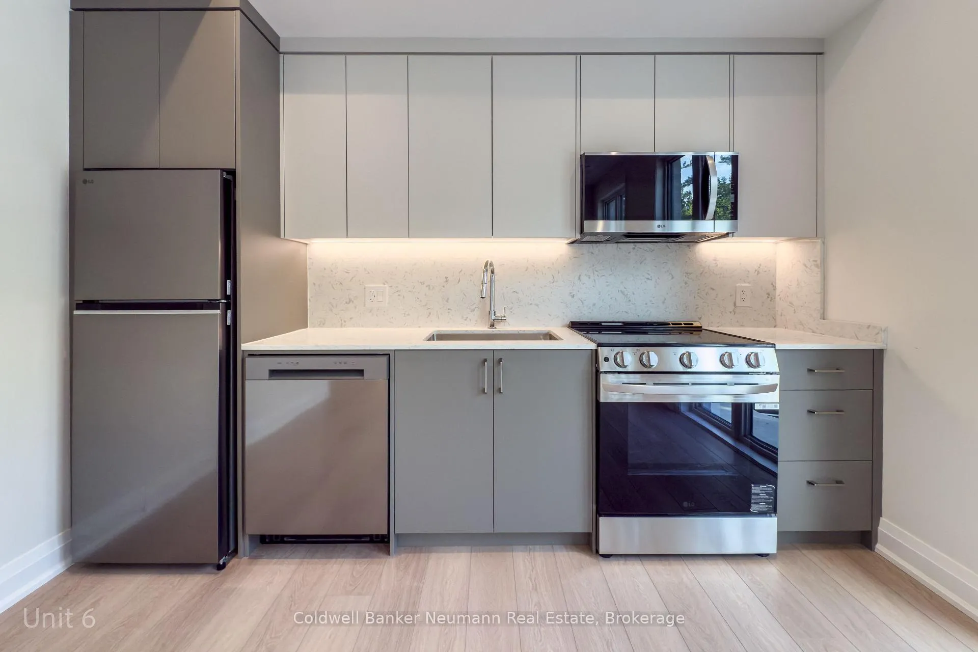 Photo 3 of Unit 6, 14 Stevenson Street N, Guelph, St. George's — HOMEH