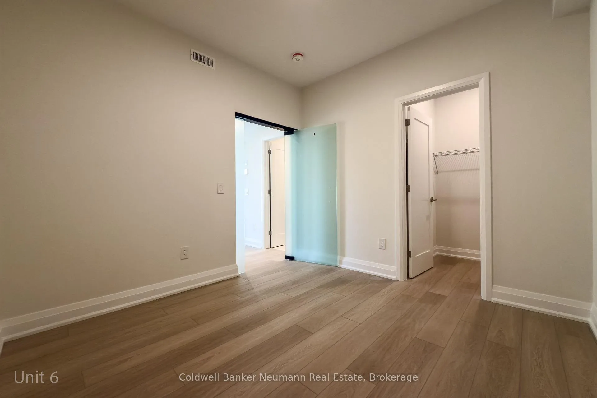 Photo 6 of Unit 6, 14 Stevenson Street N, Guelph, St. George's — HOMEH