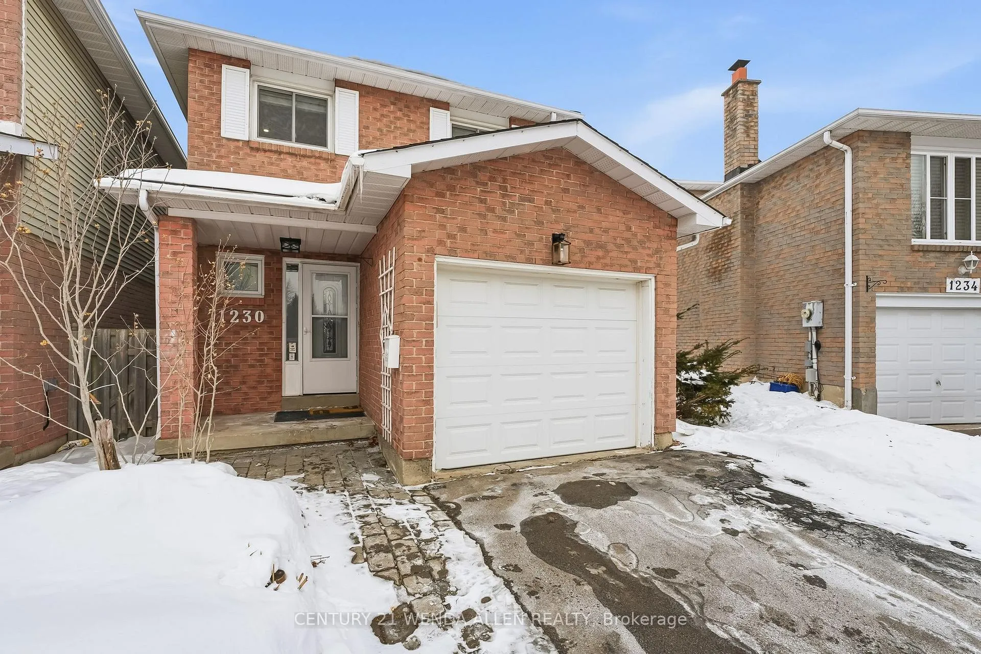 Photo 2 of 1230 Delmark Court, Oshawa, Donevan — HOMEH