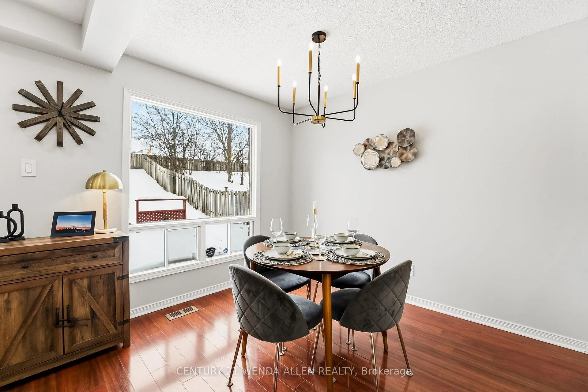 Photo 13 of 1230 Delmark Court, Oshawa, Donevan — HOMEH