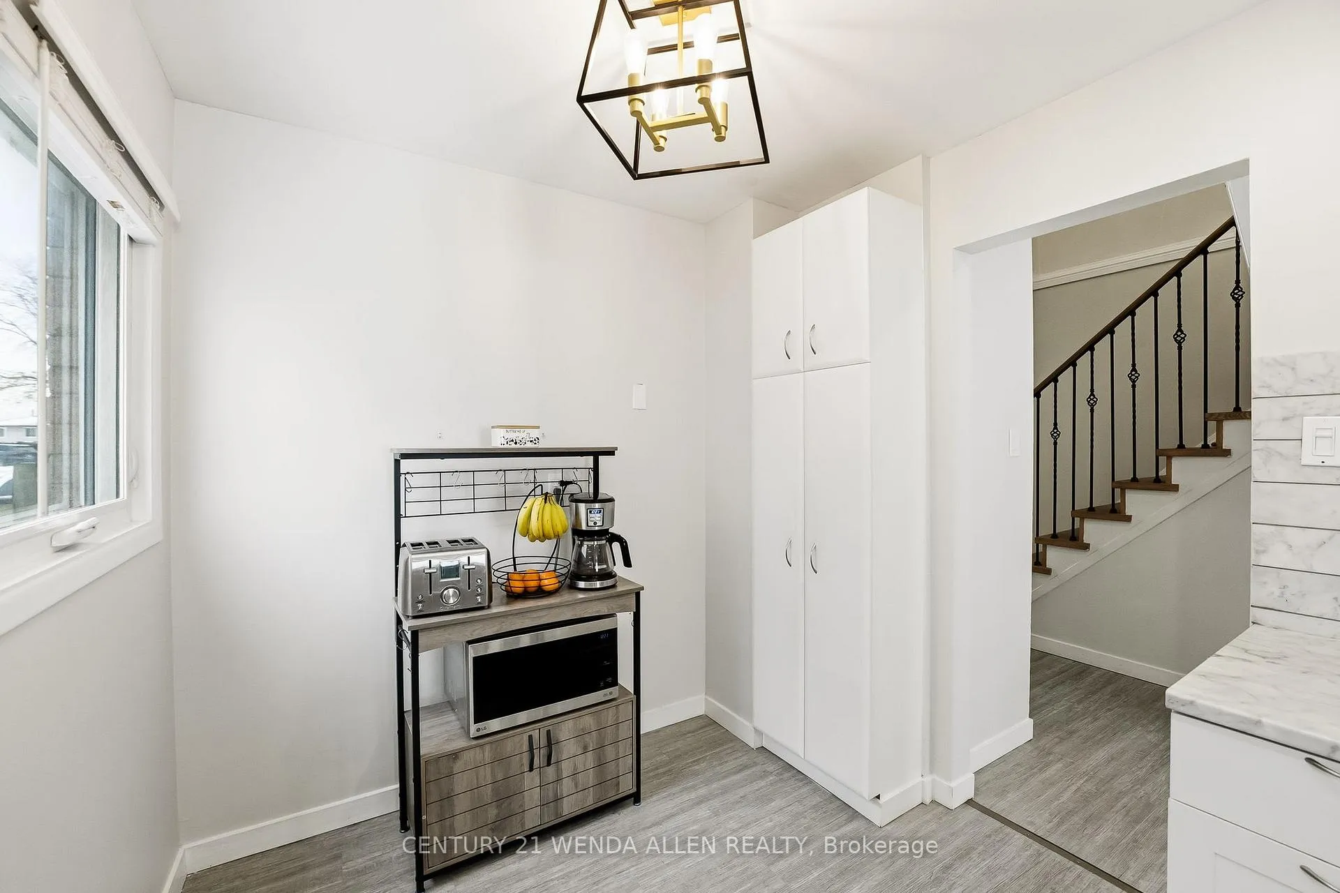 Photo 21 of 1230 Delmark Court, Oshawa, Donevan — HOMEH