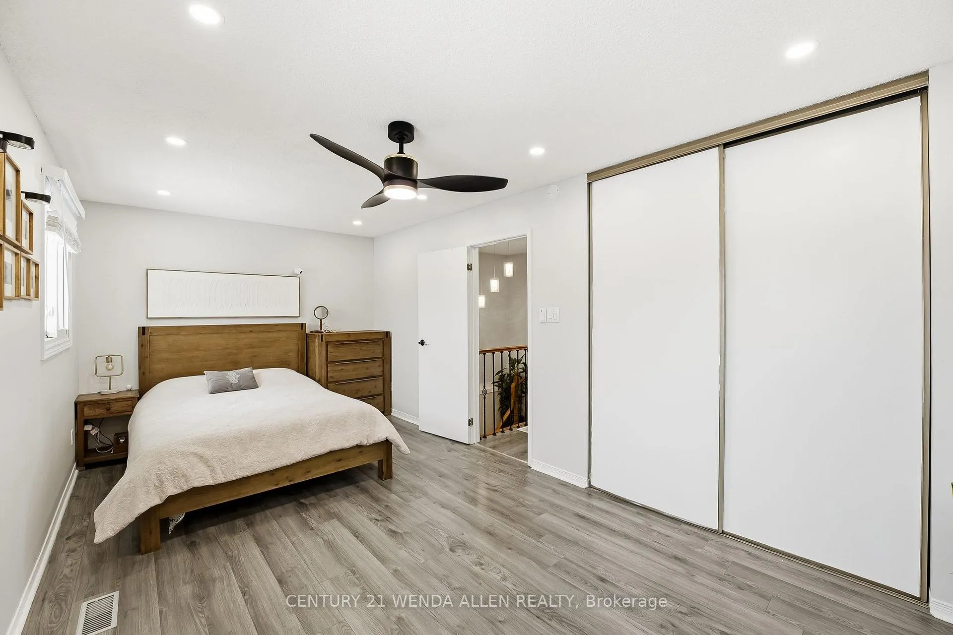 Photo 33 of 1230 Delmark Court, Oshawa, Donevan — HOMEH
