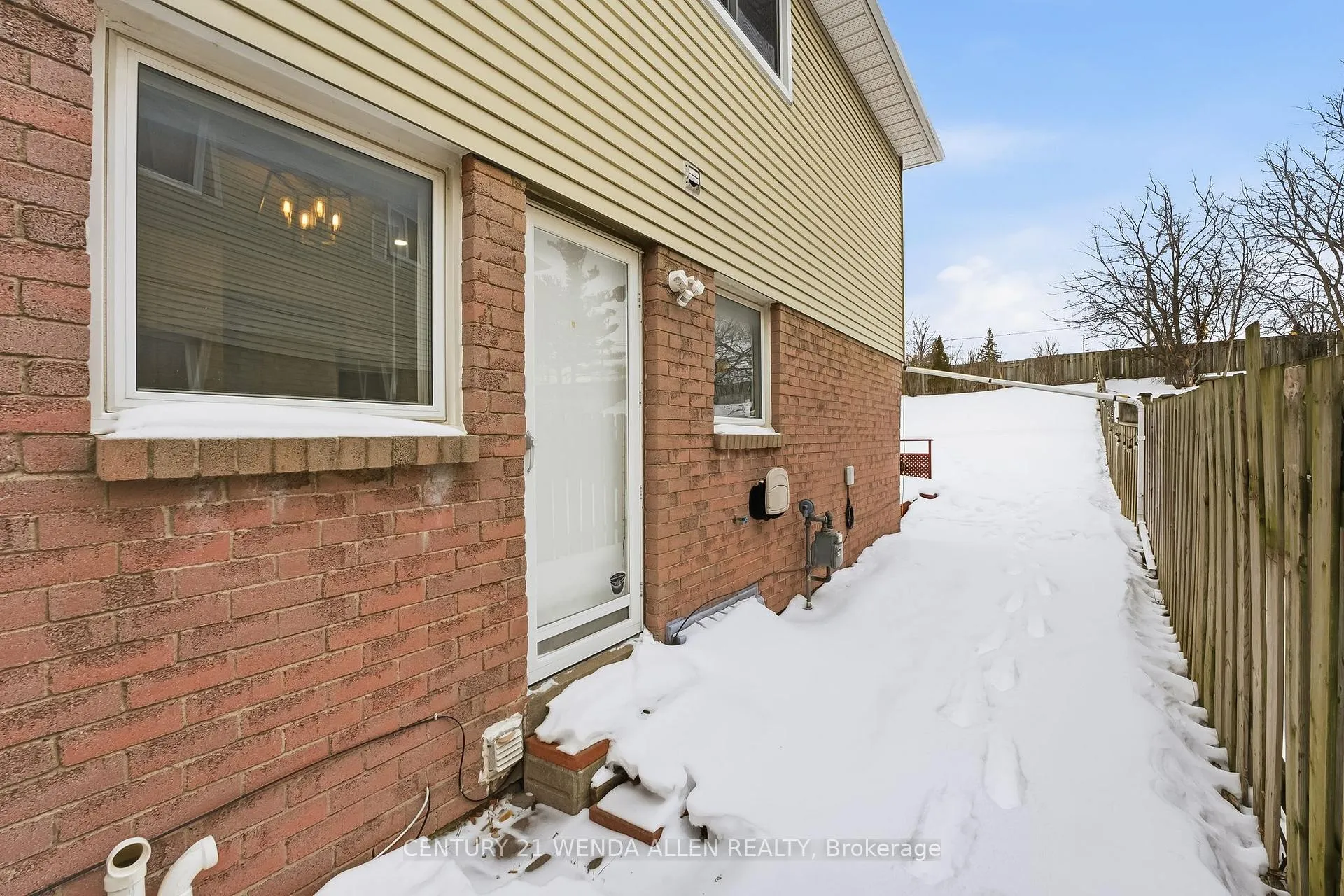 Photo 43 of 1230 Delmark Court, Oshawa, Donevan — HOMEH