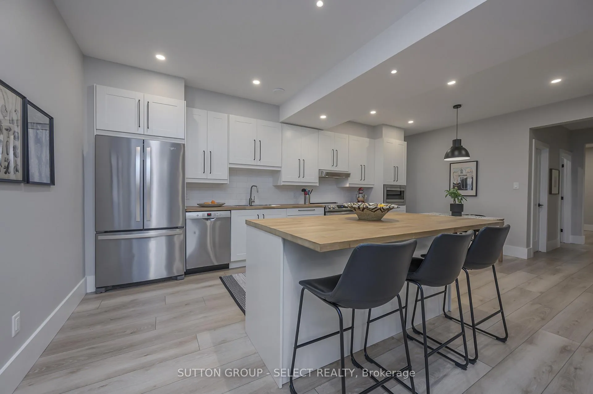 Photo 25 of 185 Commissioners Road E, London, South P — HOMEH