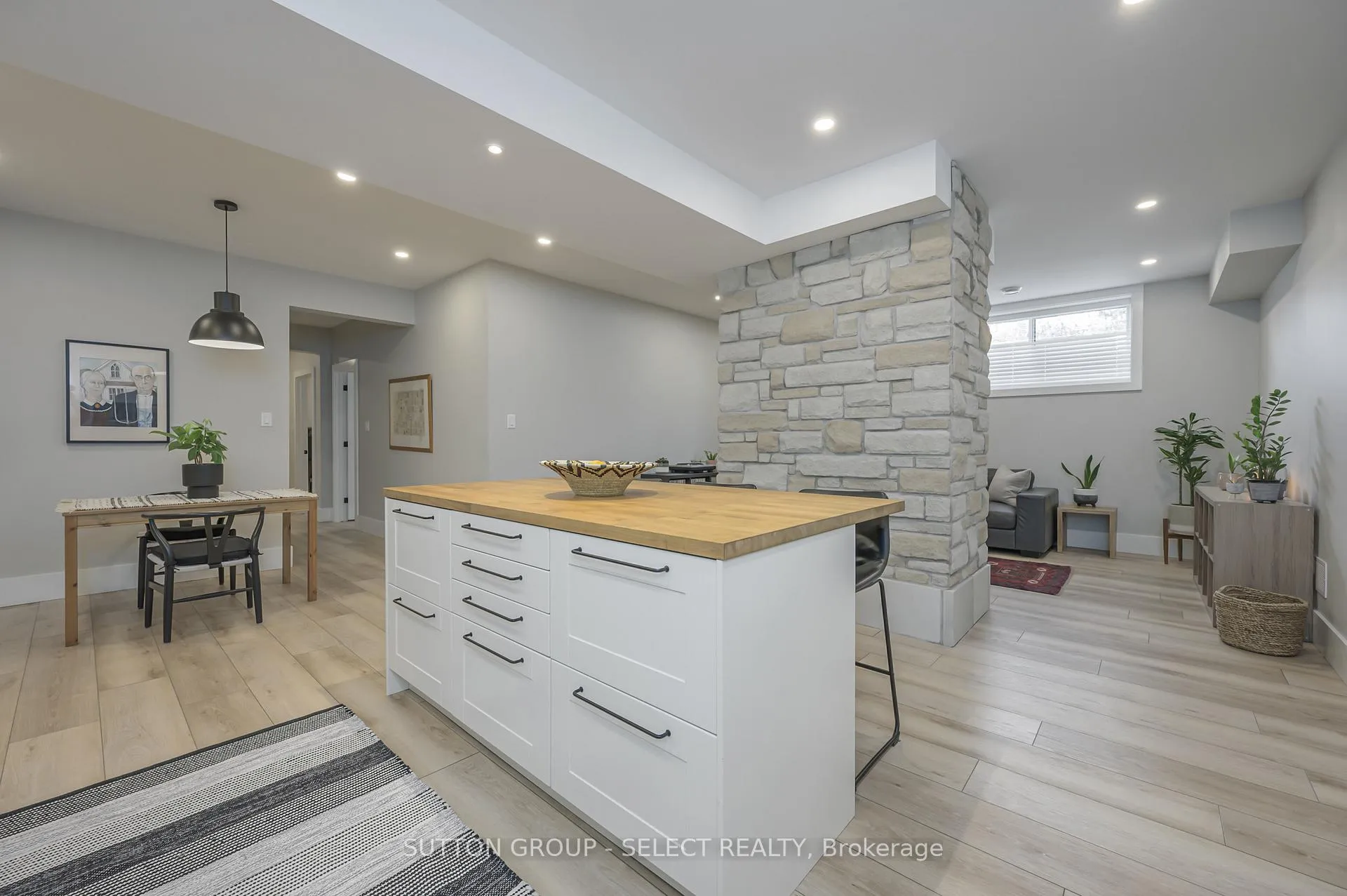 Photo 27 of 185 Commissioners Road E, London, South P — HOMEH