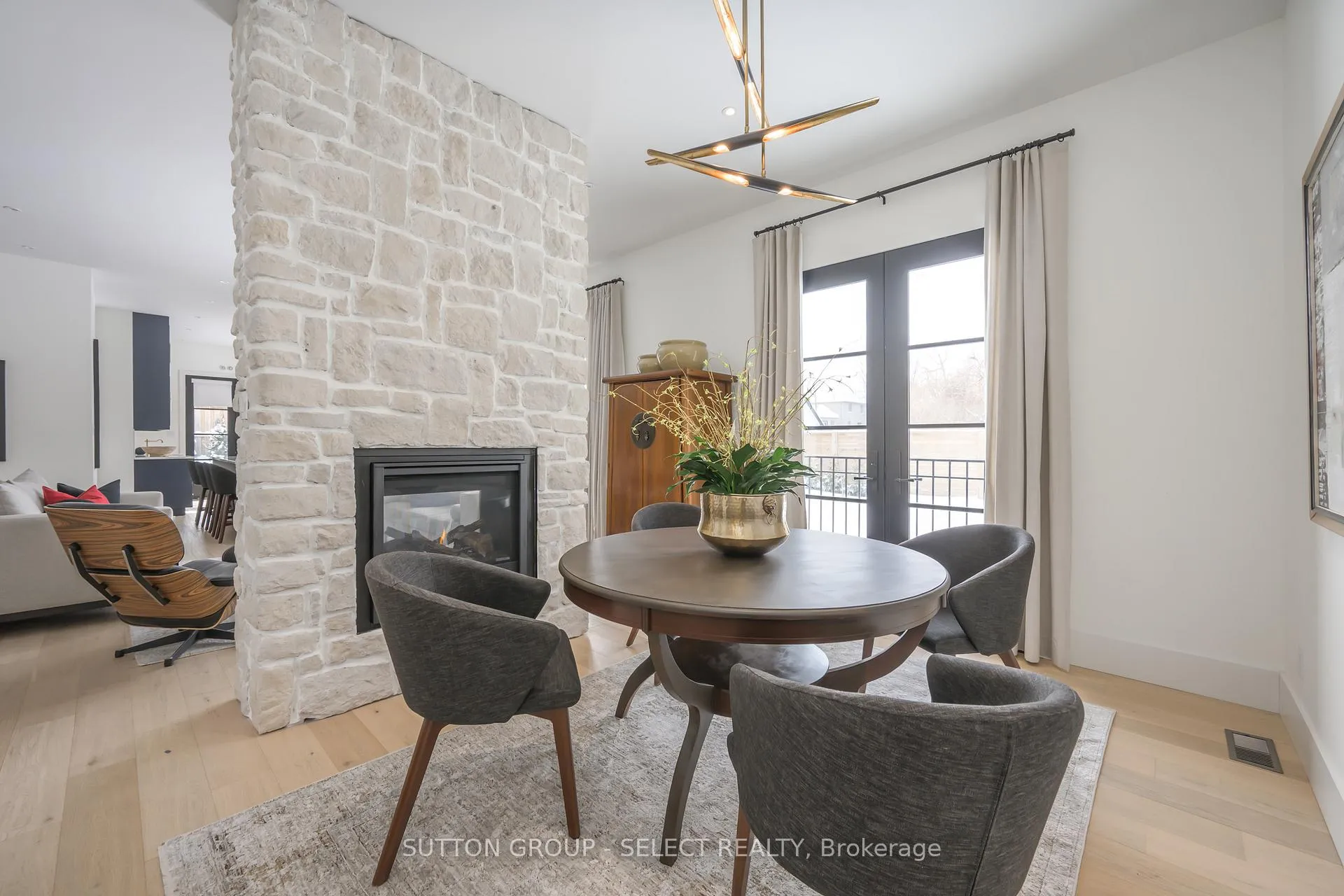 Photo 36 of 185 Commissioners Road E, London, South P — HOMEH