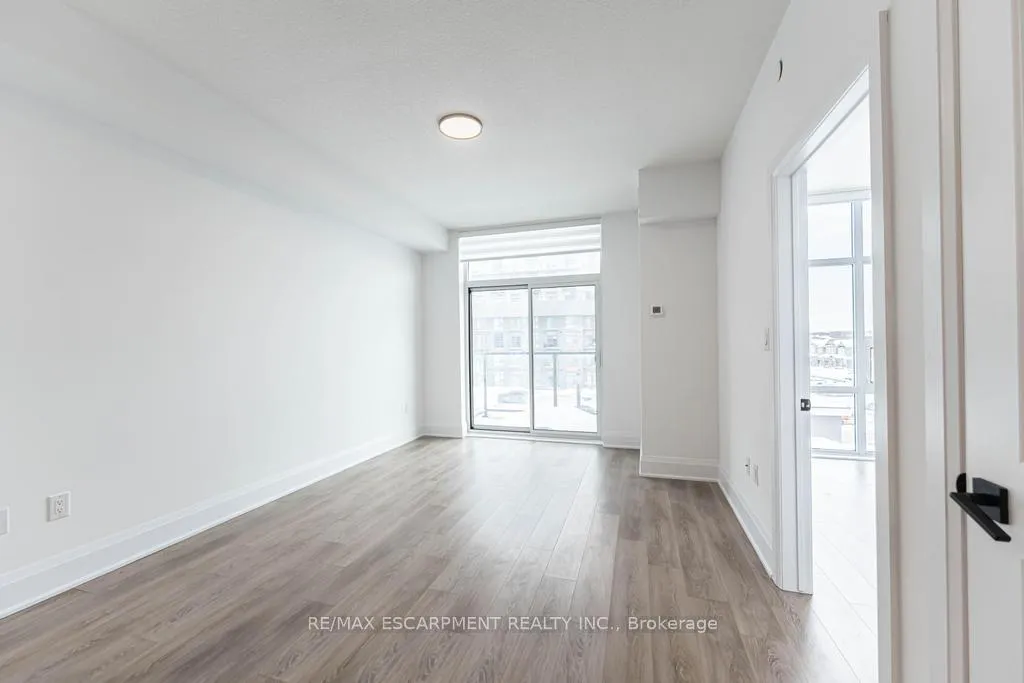 Photo 10 of Unit 327, 450 Dundas Street, Hamilton, Waterdown — HOMEH