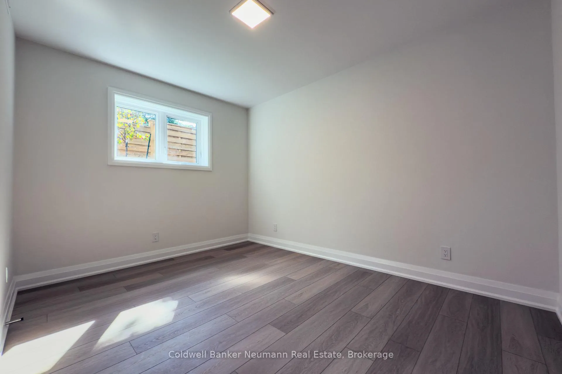 Photo 8 of Unit 3, 14 Stevenson Street N, Guelph, St. George's — HOMEH
