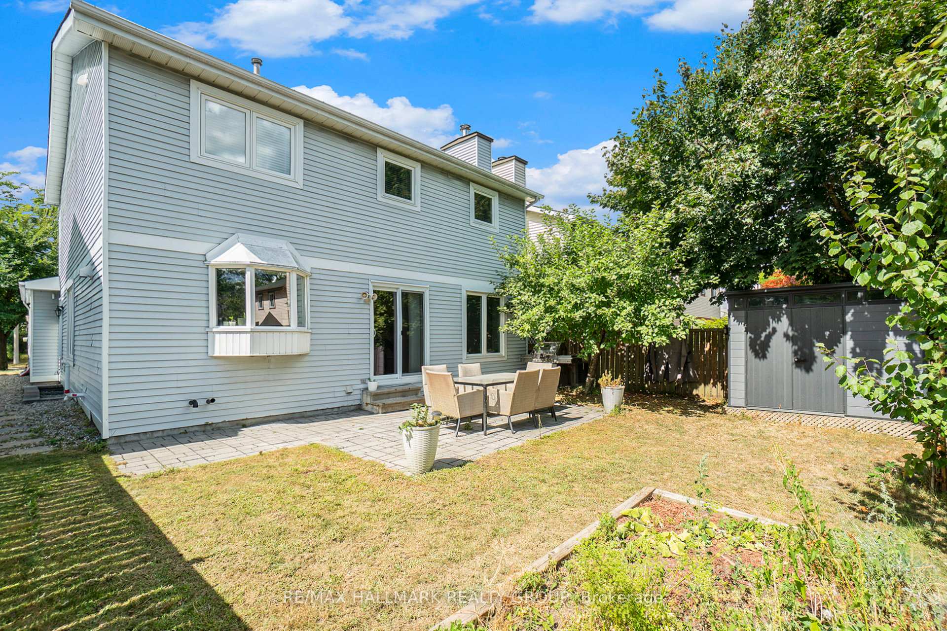 Photo 32 of 11 Ellisson Way, Ottawa, Hunt Club Park — HOMEH