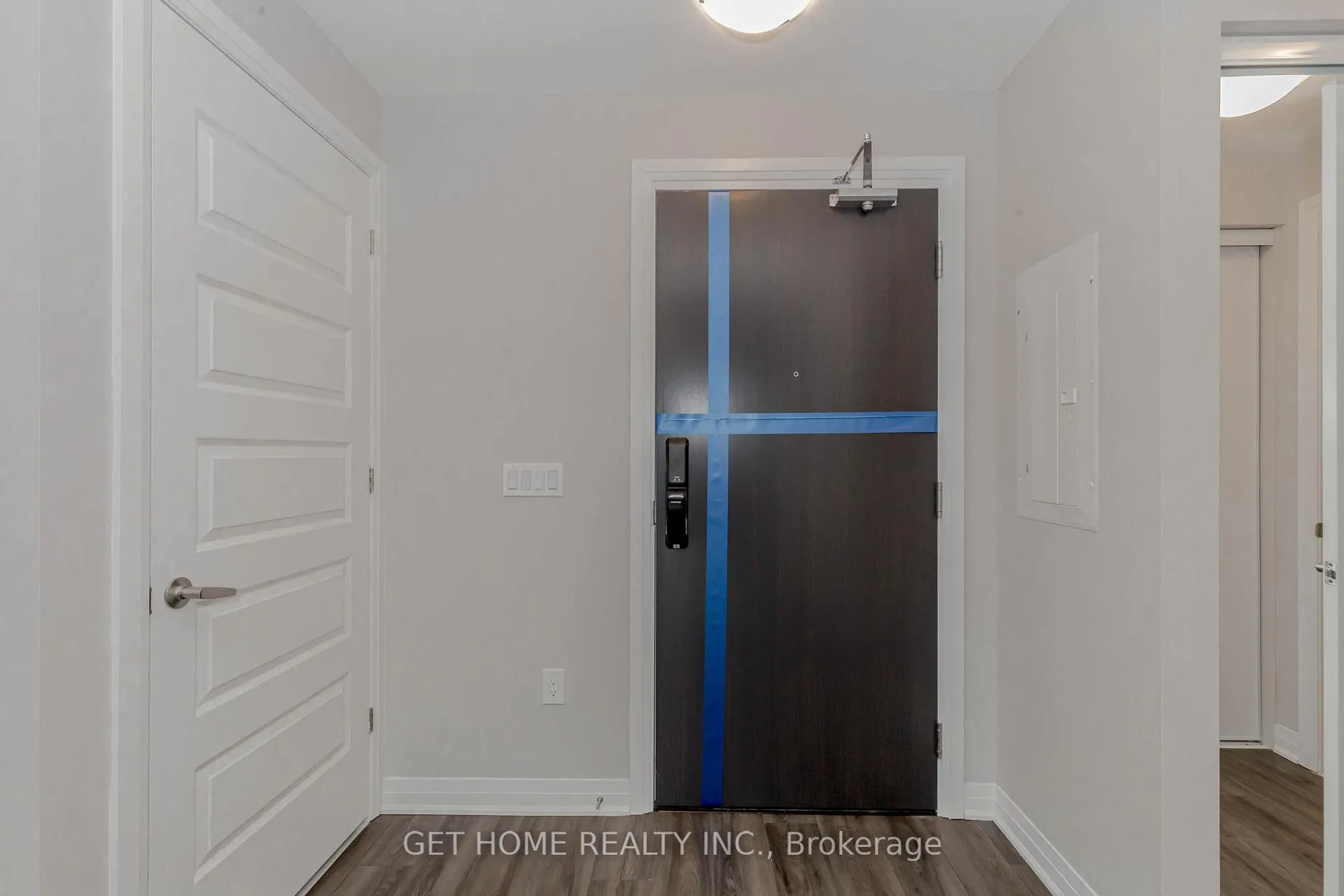 Photo 10 of Unit 512, 480 Gordon Krantz Avenue, Milton, Walker — HOMEH