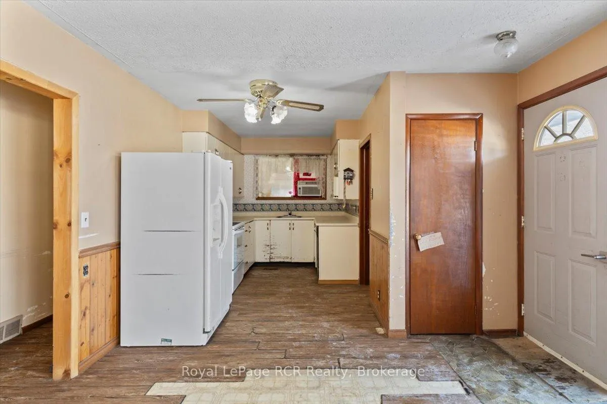 Photo 6 of 389 3rd Street, Hanover — HOMEH