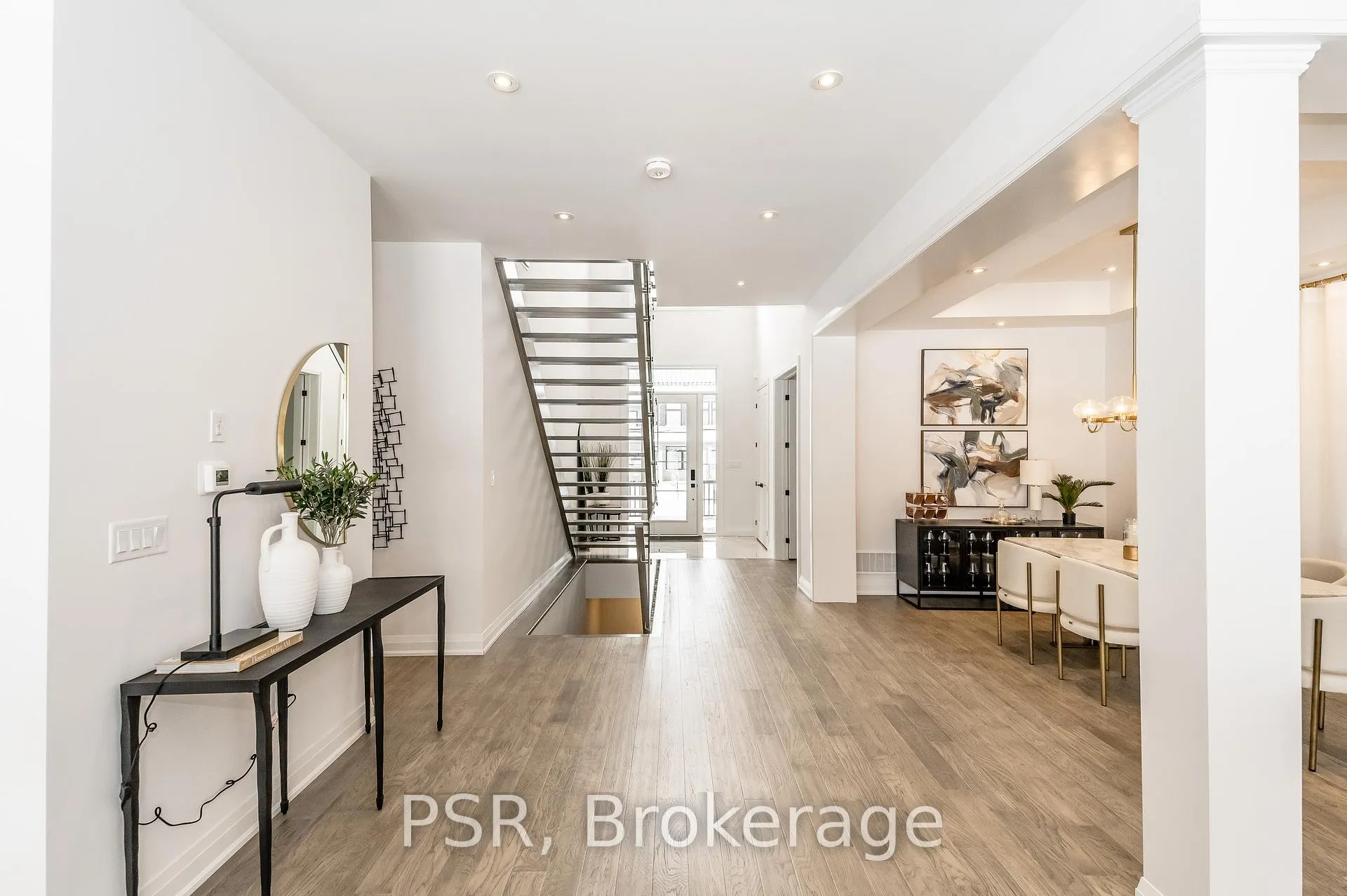 Photo 4 of 111 Daugaard Avenue, Brant, Paris — HOMEH