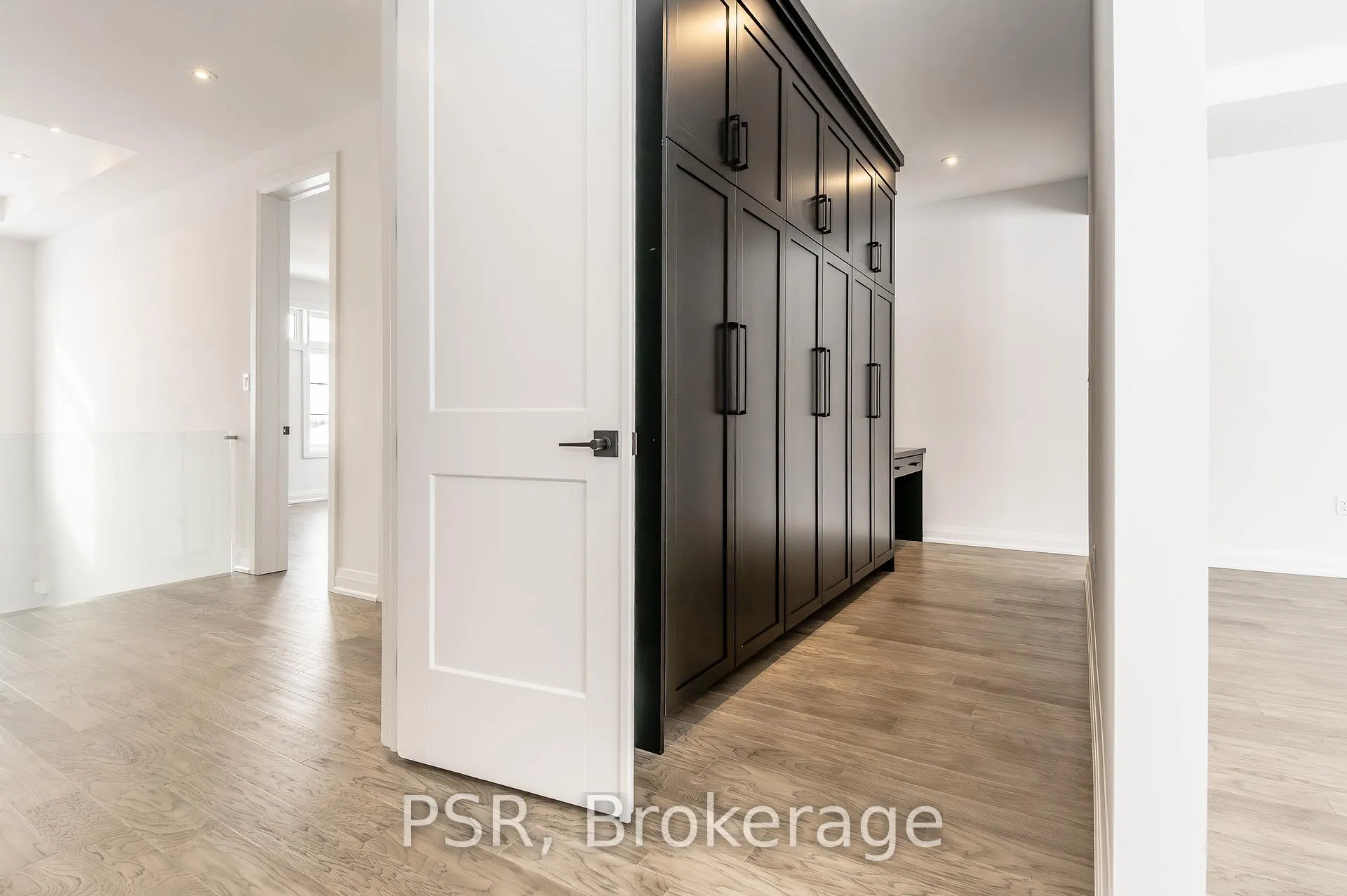 Photo 22 of 111 Daugaard Avenue, Brant, Paris — HOMEH