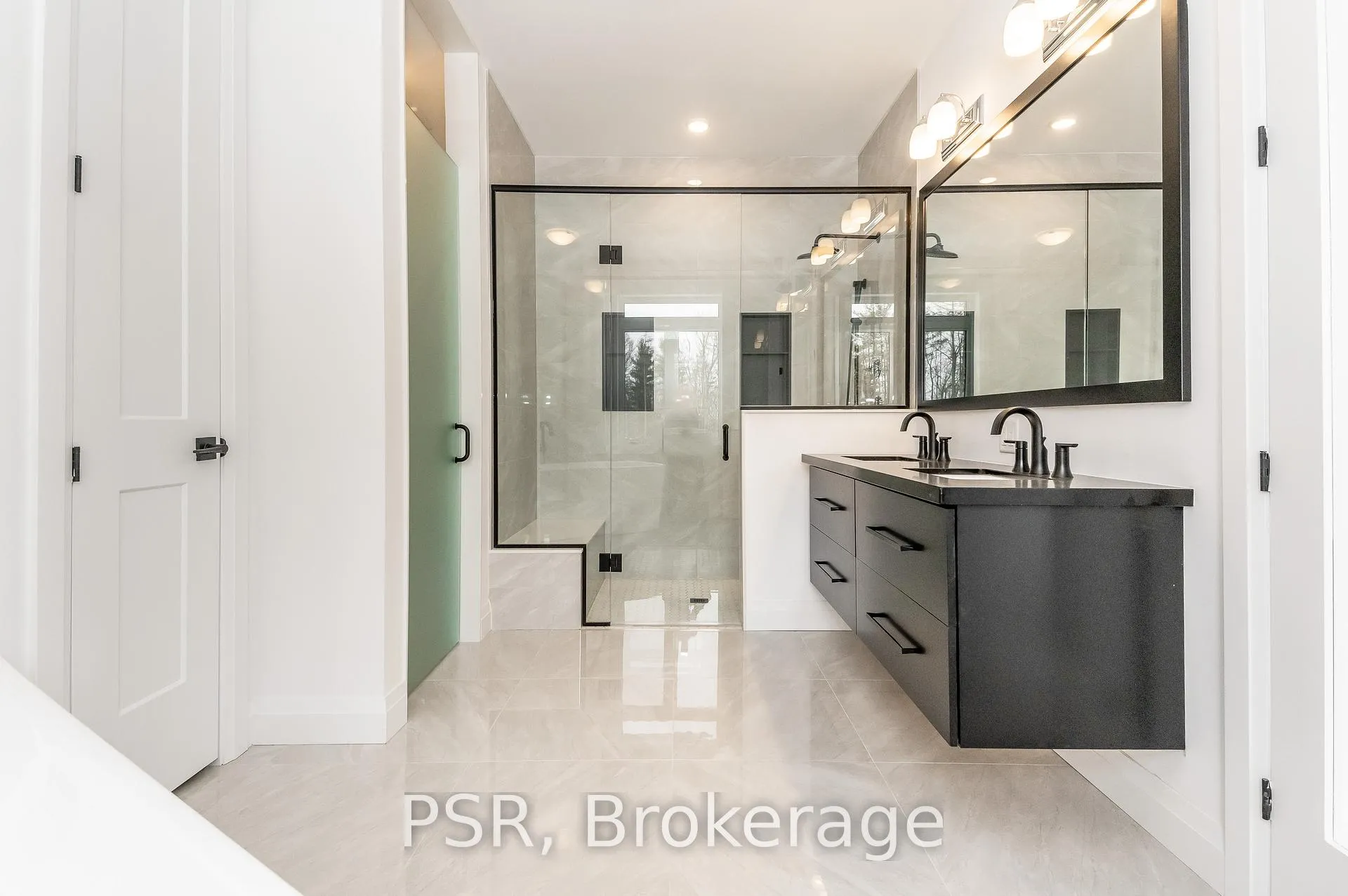 Photo 29 of 111 Daugaard Avenue, Brant, Paris — HOMEH