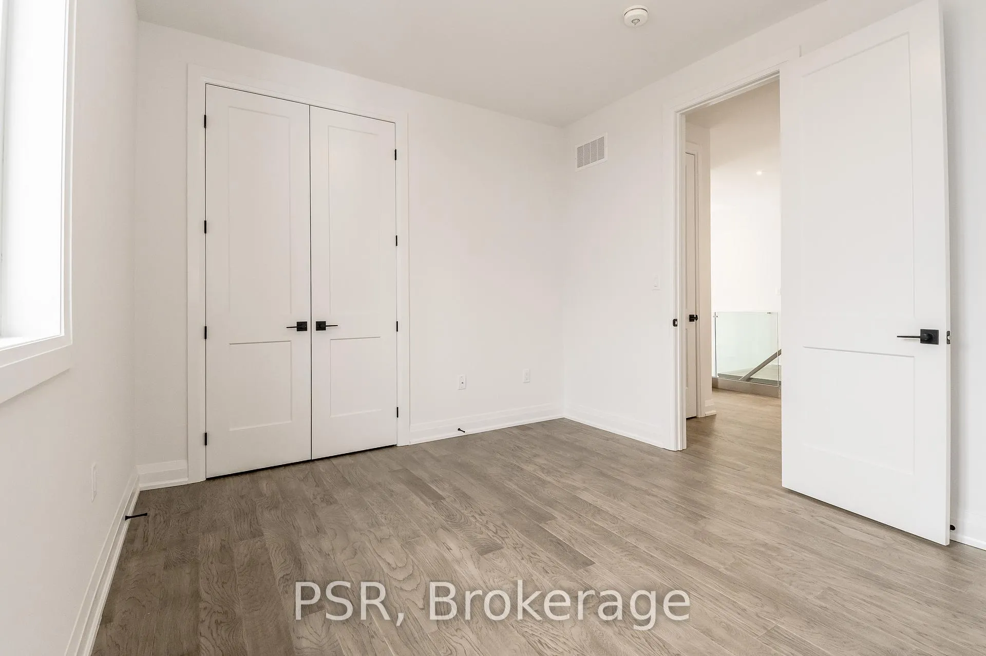 Photo 30 of 111 Daugaard Avenue, Brant, Paris — HOMEH