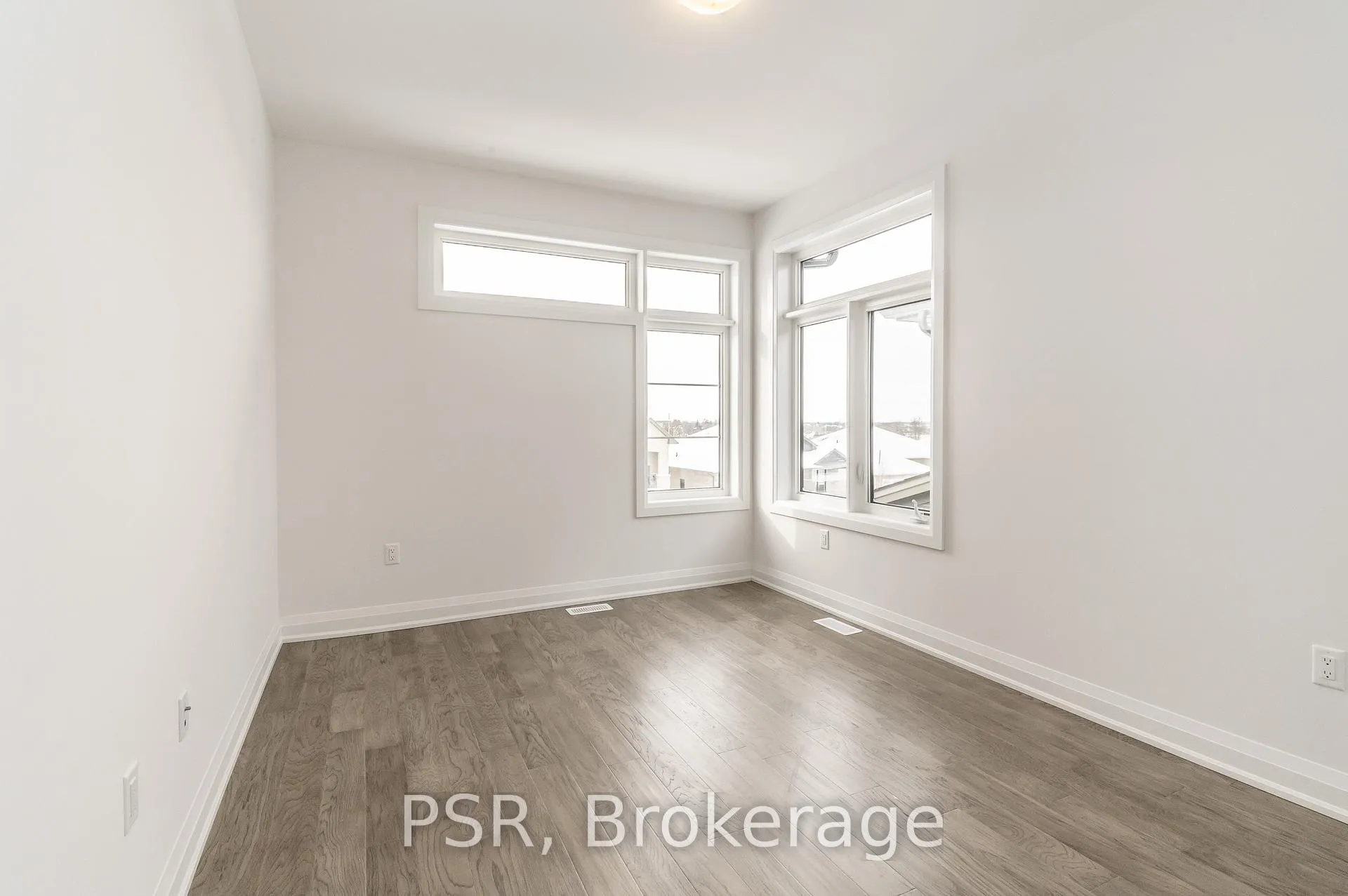 Photo 31 of 111 Daugaard Avenue, Brant, Paris — HOMEH