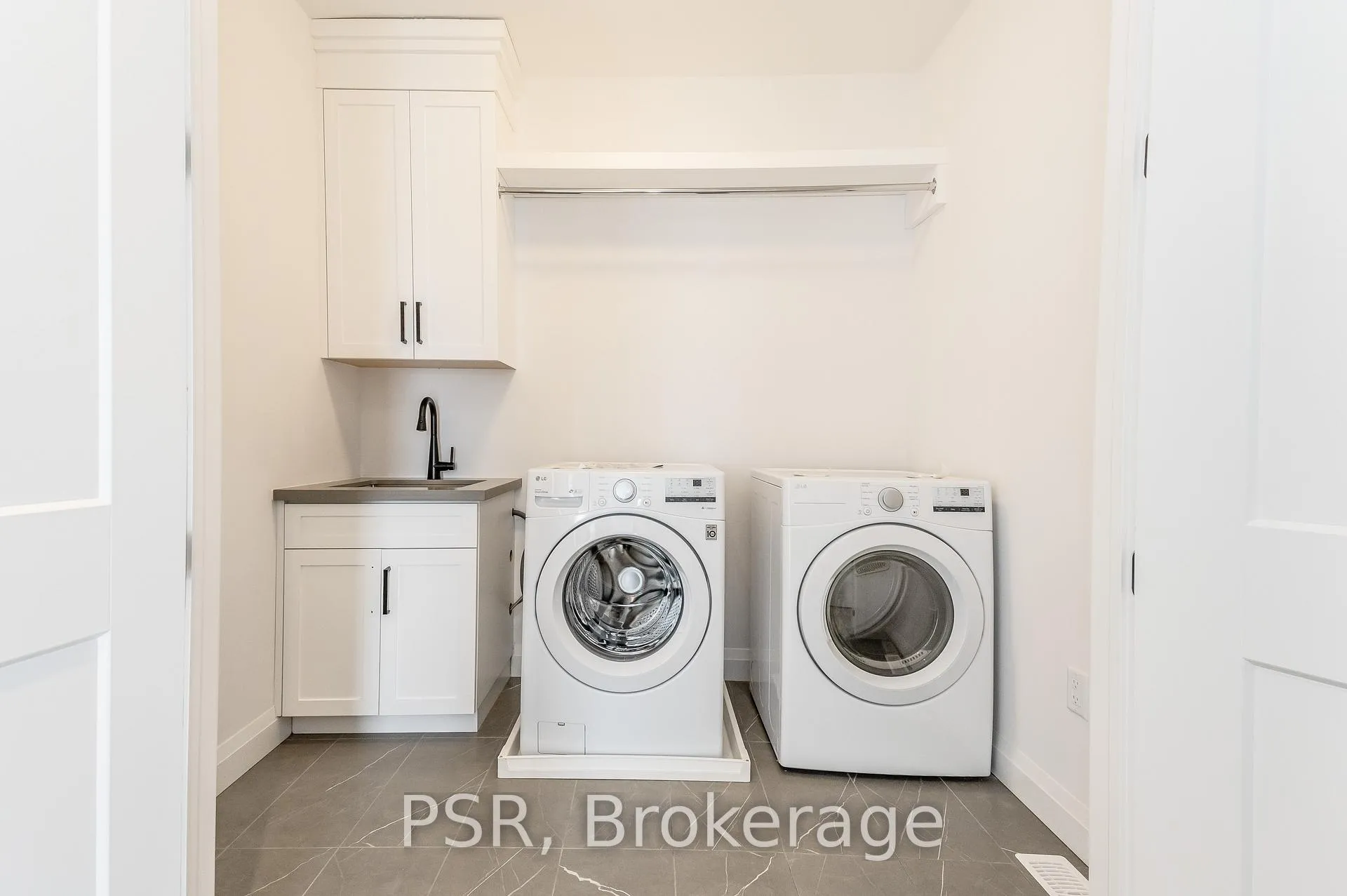 Photo 33 of 111 Daugaard Avenue, Brant, Paris — HOMEH