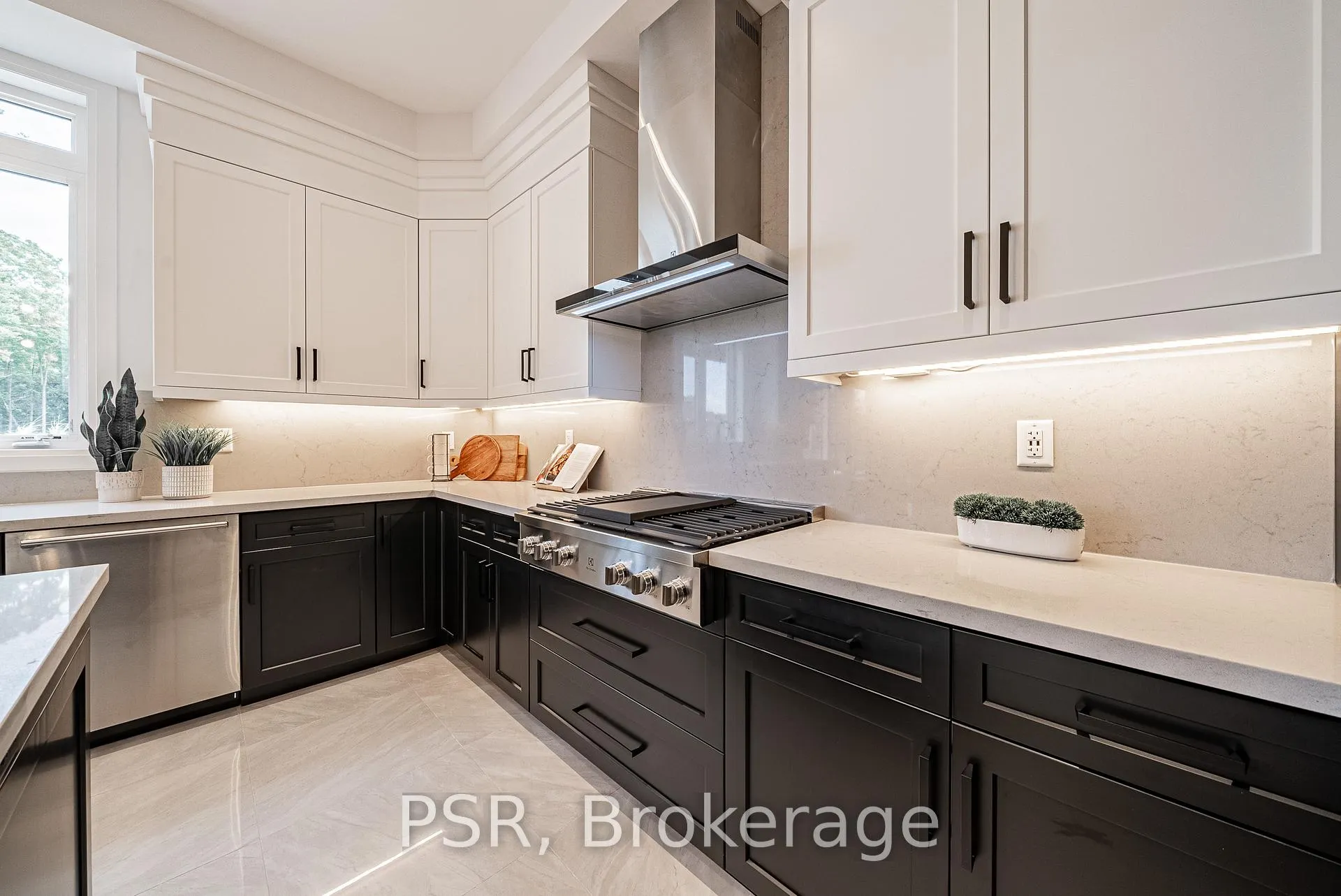 Photo 34 of 111 Daugaard Avenue, Brant, Paris — HOMEH