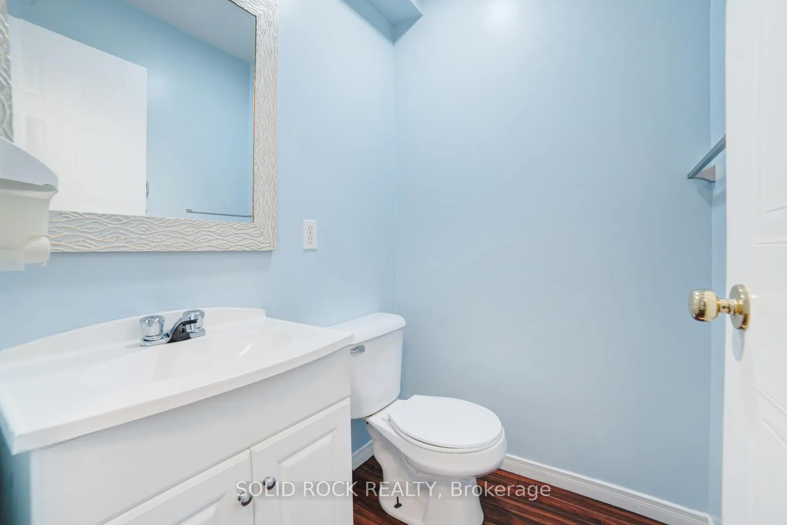 Photo 5 of 224 Pineland Court, Waterloo — HOMEH