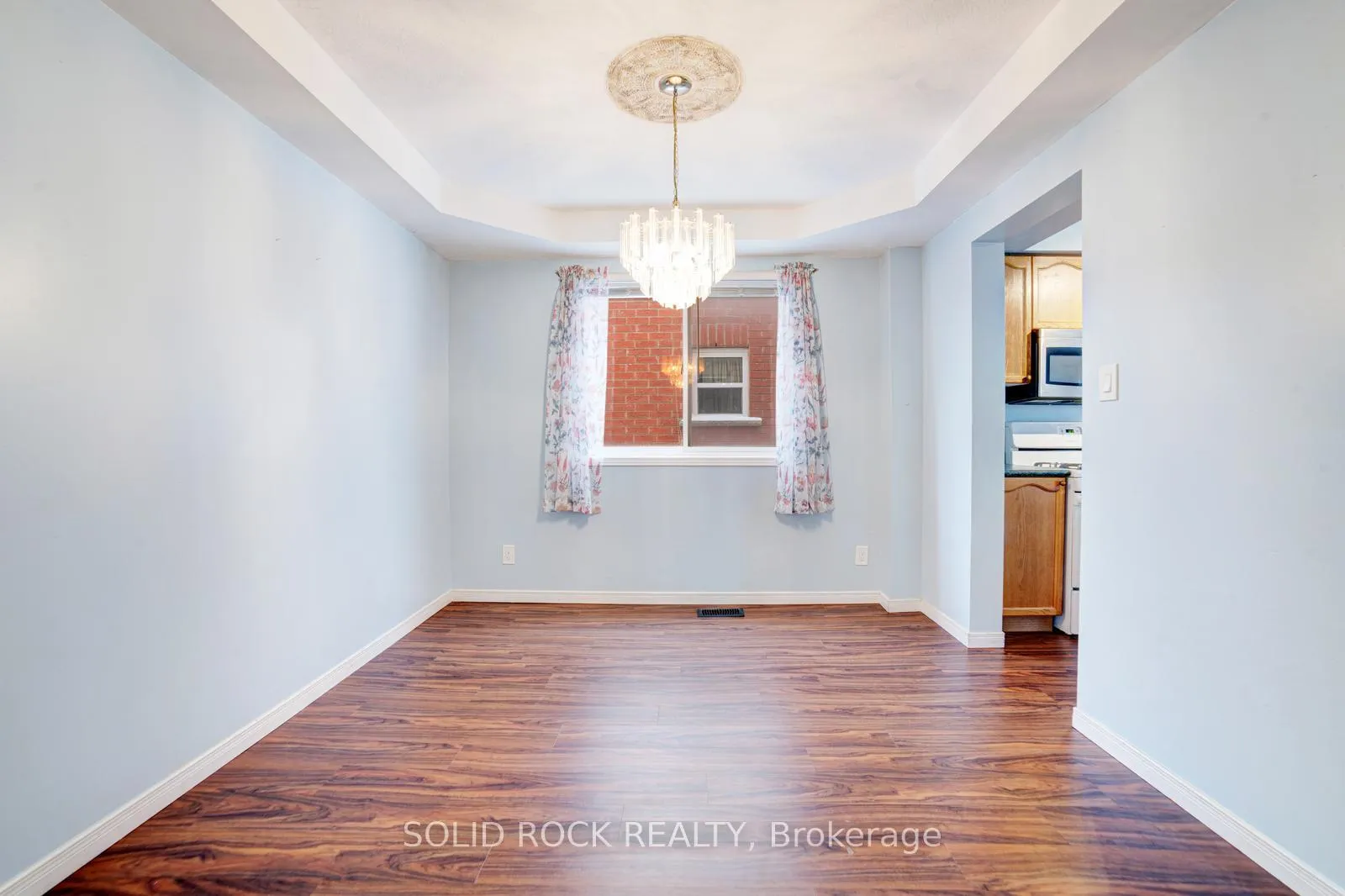 Photo 9 of 224 Pineland Court, Waterloo — HOMEH