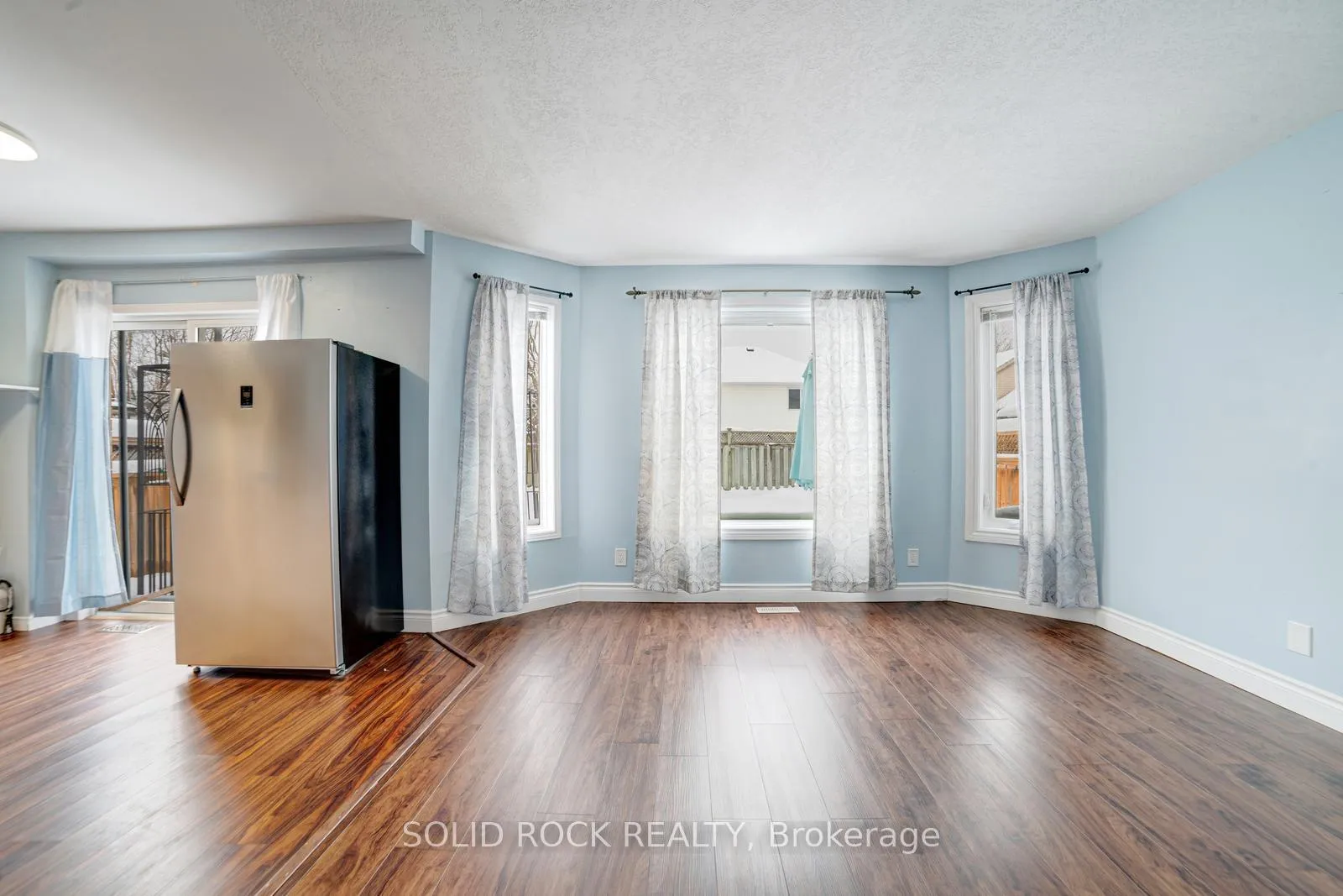 Photo 15 of 224 Pineland Court, Waterloo — HOMEH